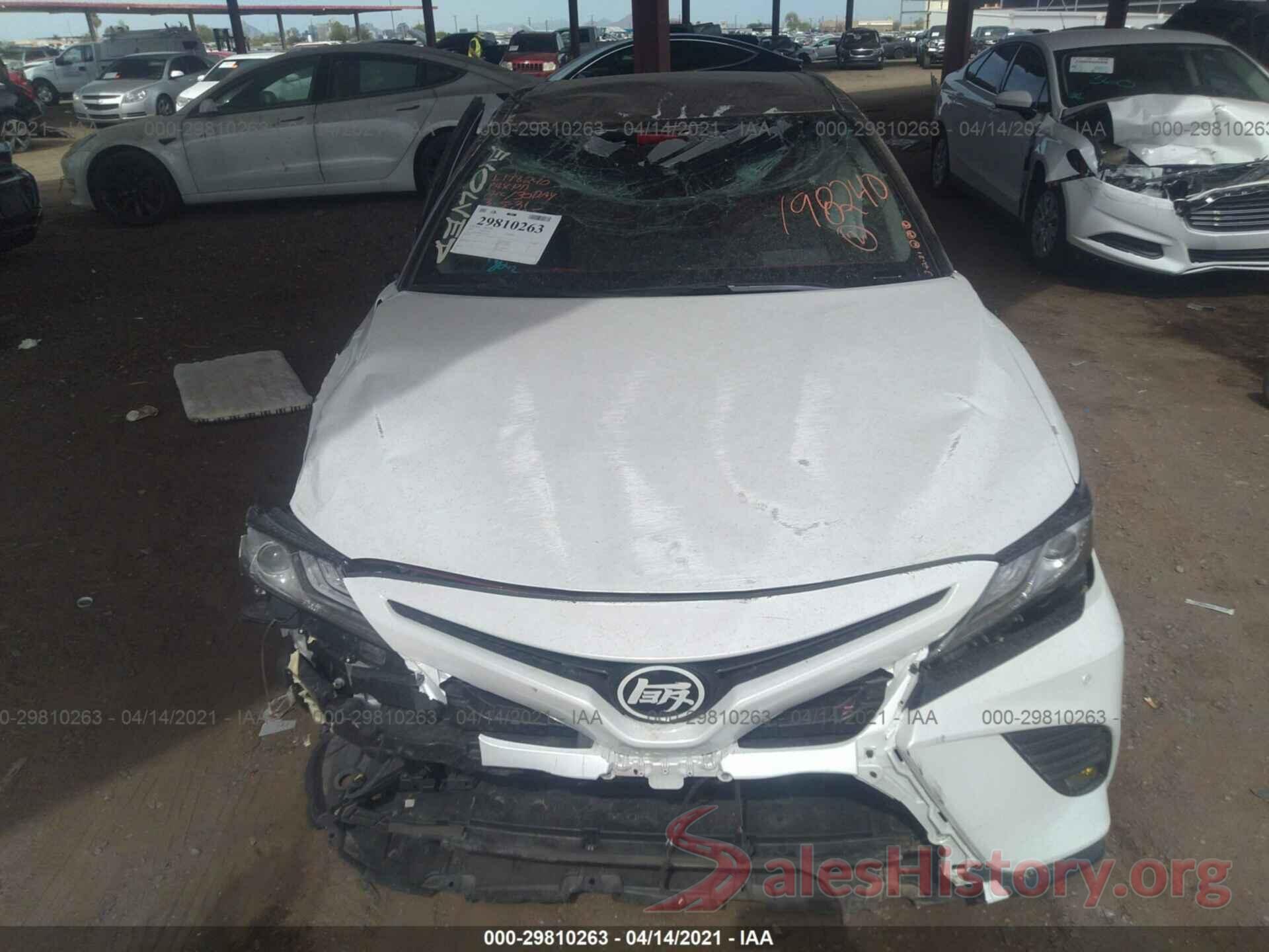 4T1B61HK0JU136105 2018 TOYOTA CAMRY