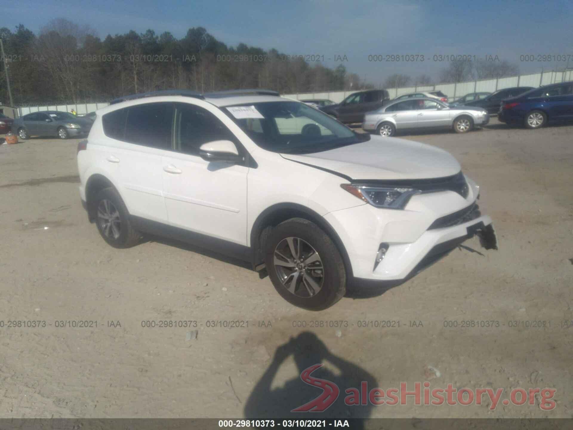 JTMRFREV8HJ705276 2017 TOYOTA RAV4