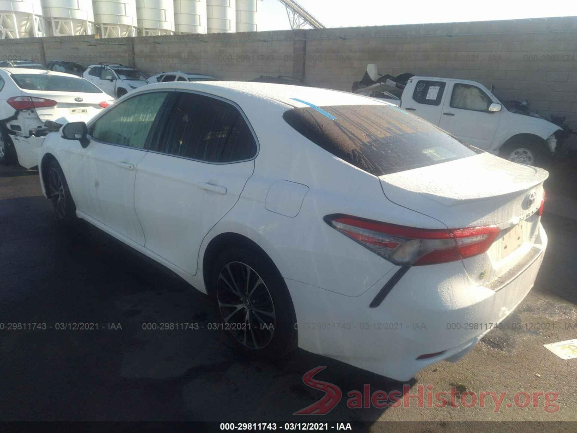 JTNB11HK0J3039765 2018 TOYOTA CAMRY