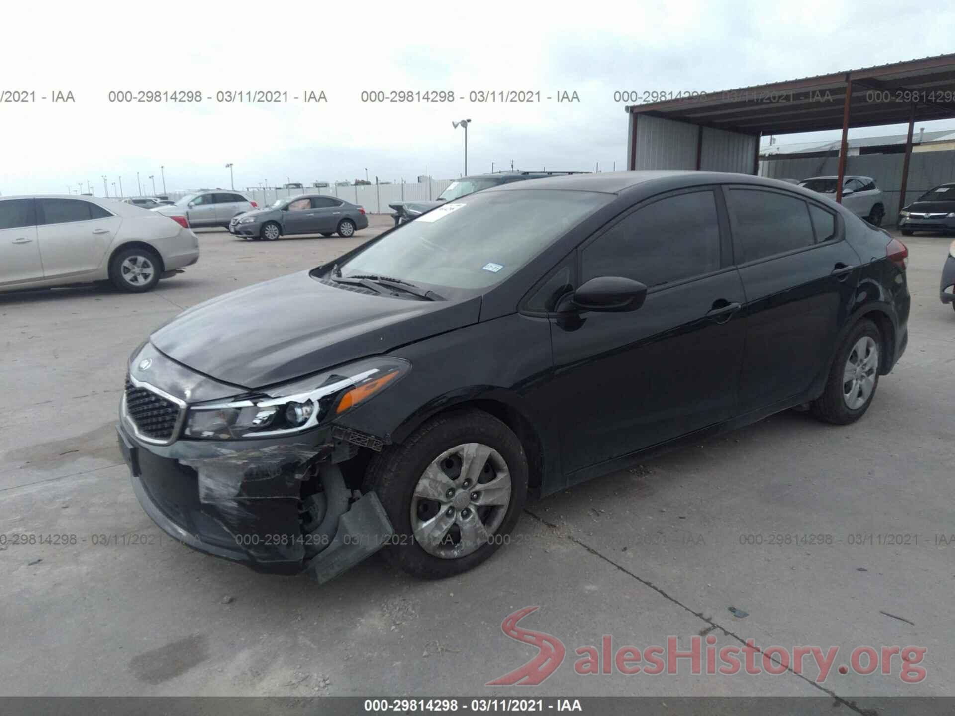 3KPFK4A74HE135864 2017 KIA FORTE