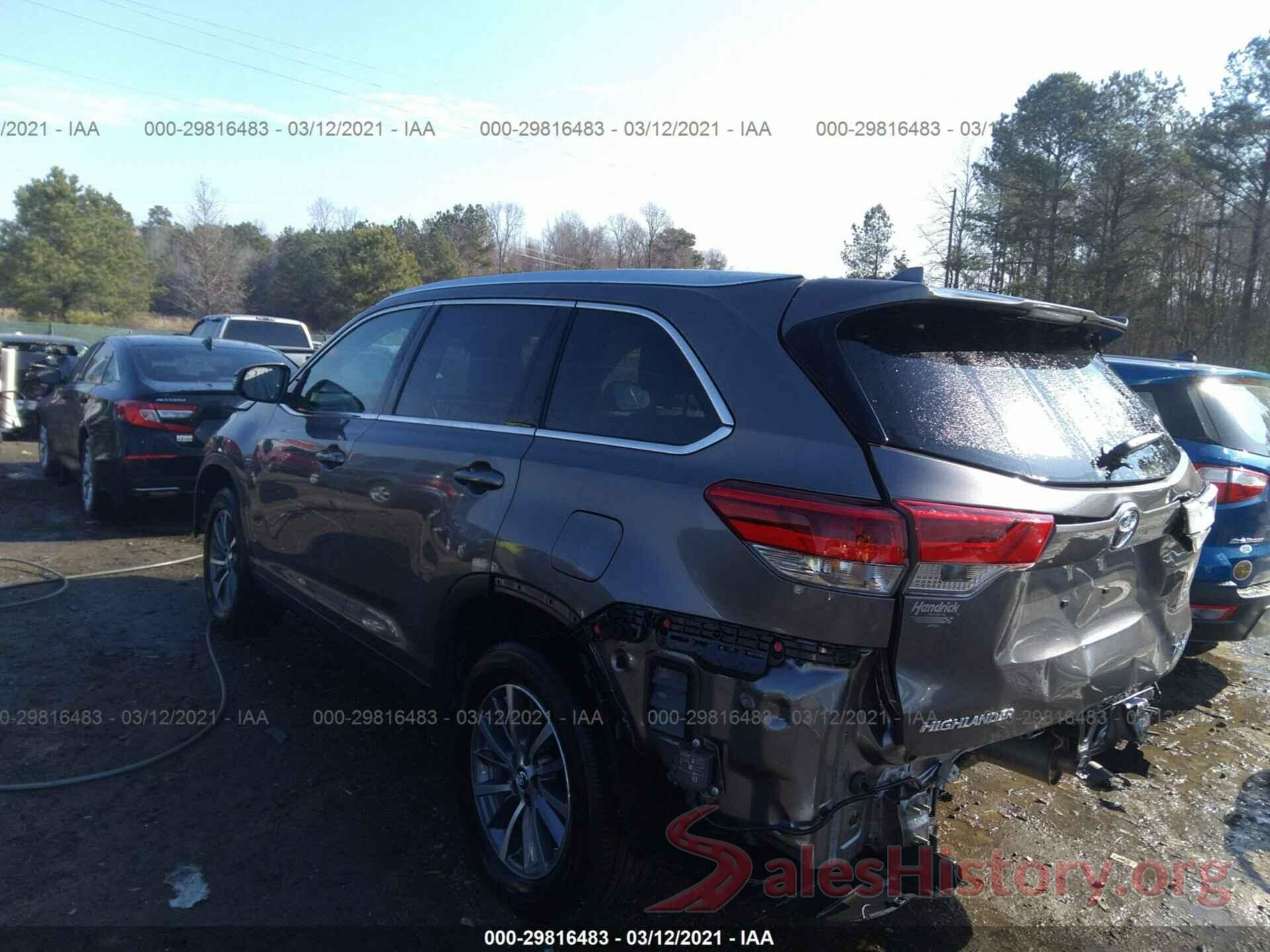 5TDKZRFH0KS572282 2019 TOYOTA HIGHLANDER