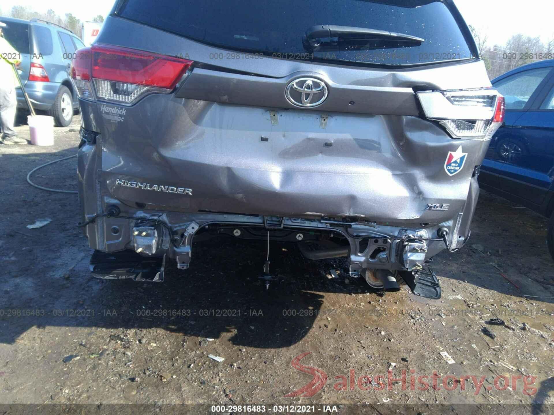 5TDKZRFH0KS572282 2019 TOYOTA HIGHLANDER