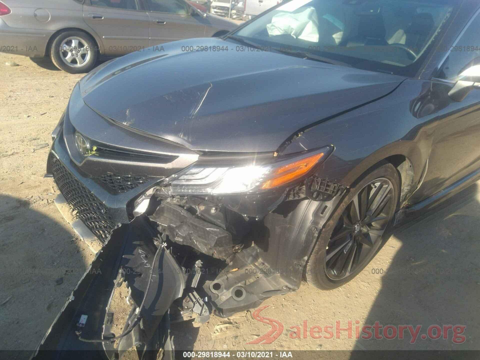 4T1B61HKXJU143319 2018 TOYOTA CAMRY