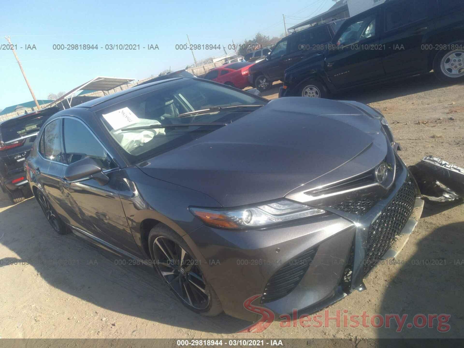 4T1B61HKXJU143319 2018 TOYOTA CAMRY