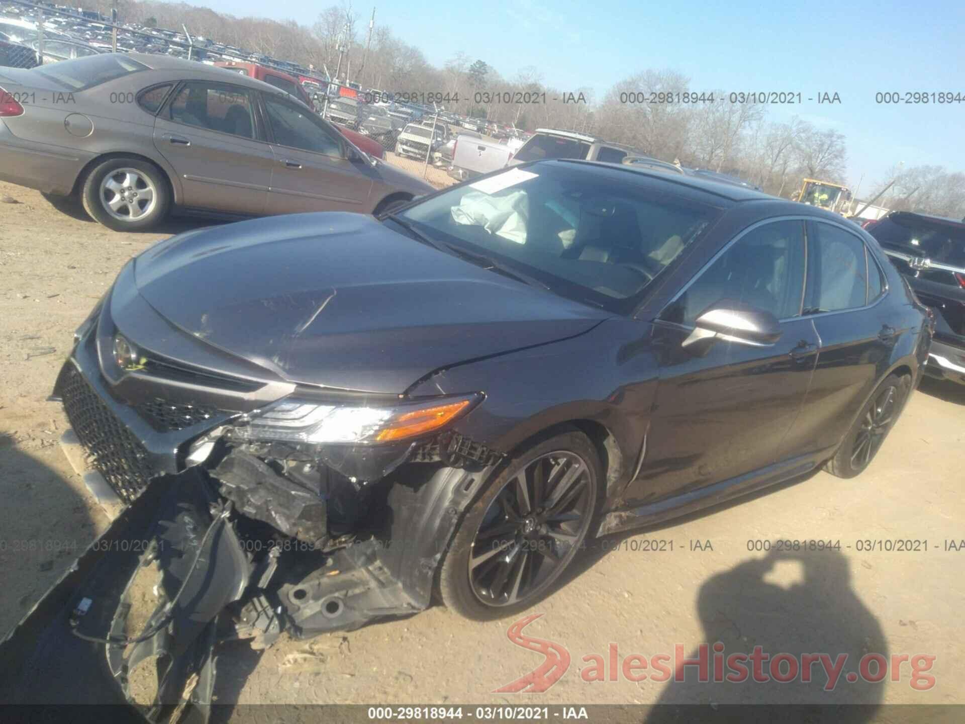 4T1B61HKXJU143319 2018 TOYOTA CAMRY