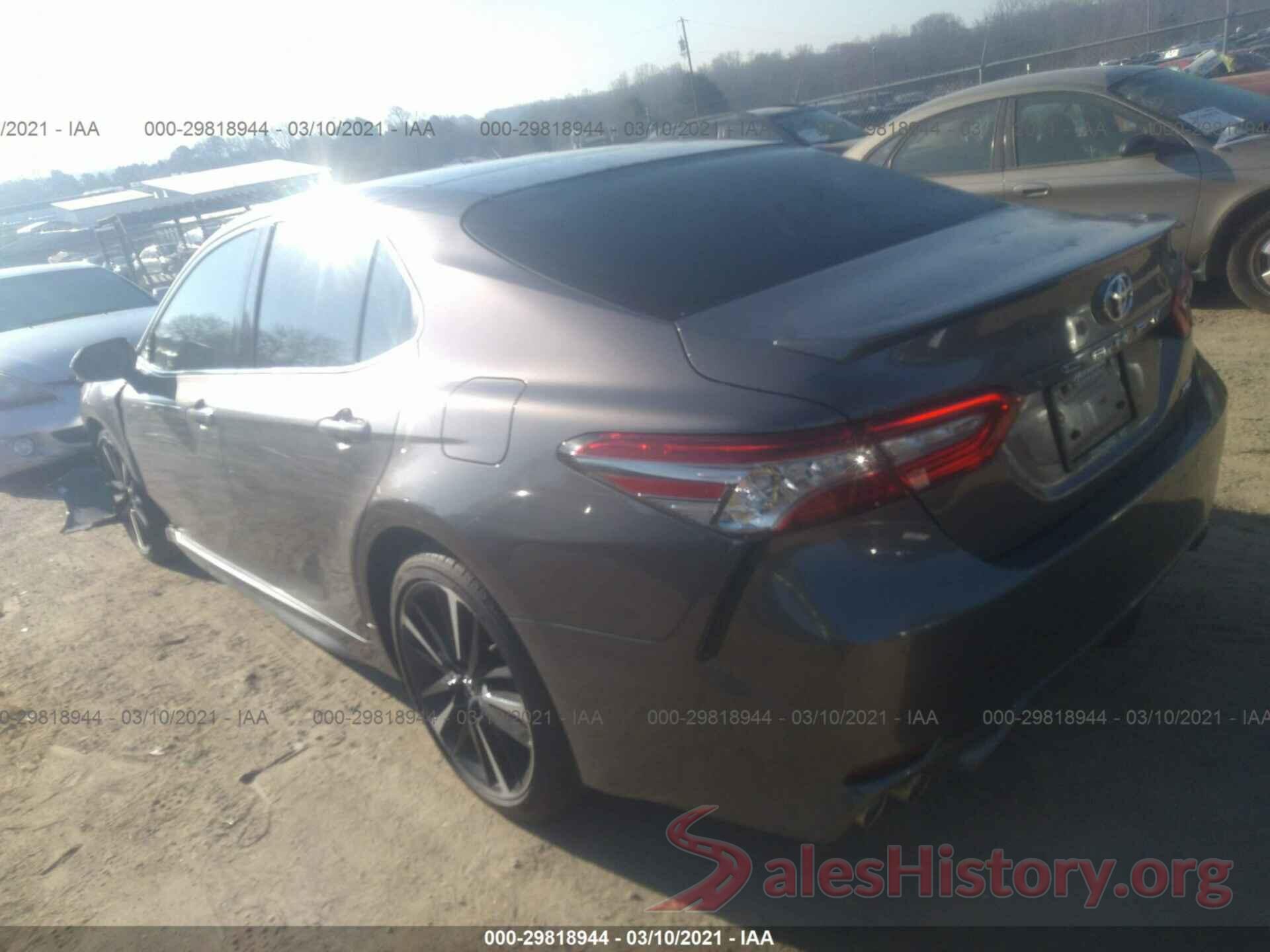 4T1B61HKXJU143319 2018 TOYOTA CAMRY