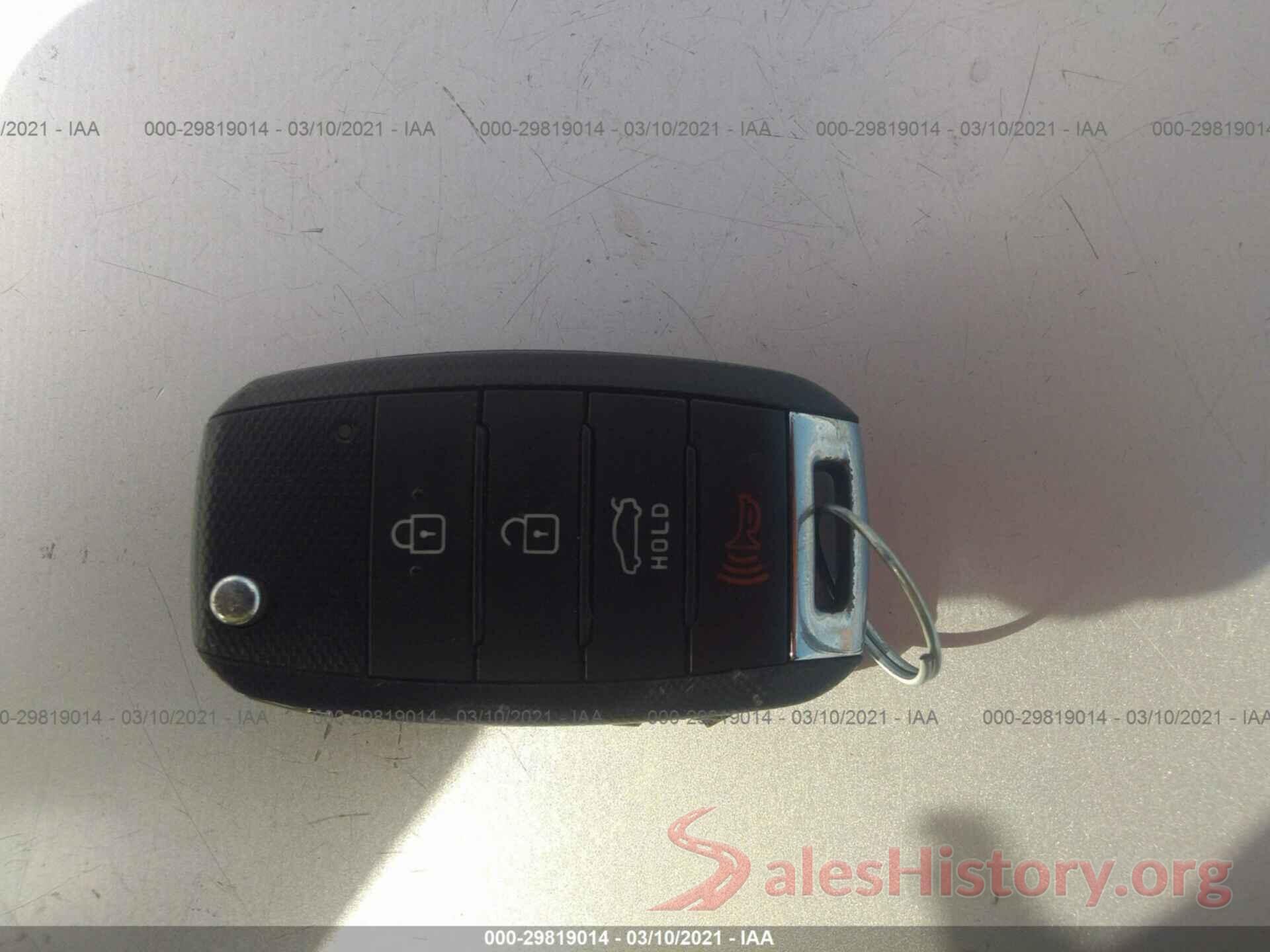 3KPFK4A75HE028208 2017 KIA FORTE