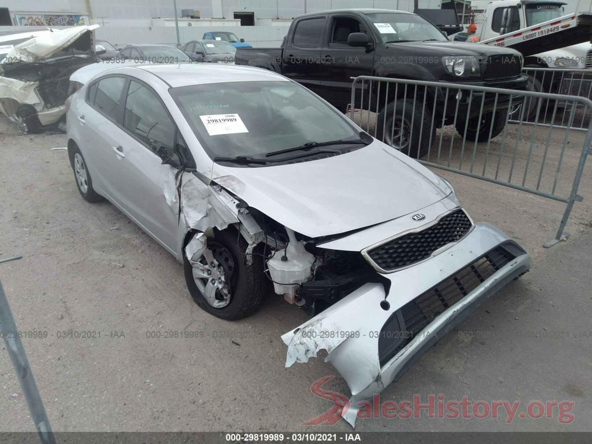 3KPFK4A77HE128956 2017 KIA FORTE