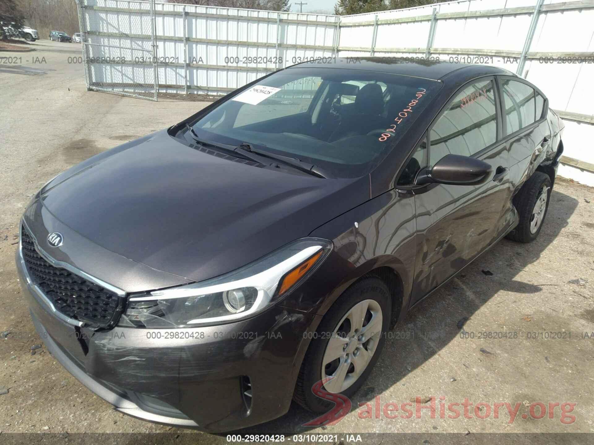 3KPFK4A77JE171425 2018 KIA FORTE