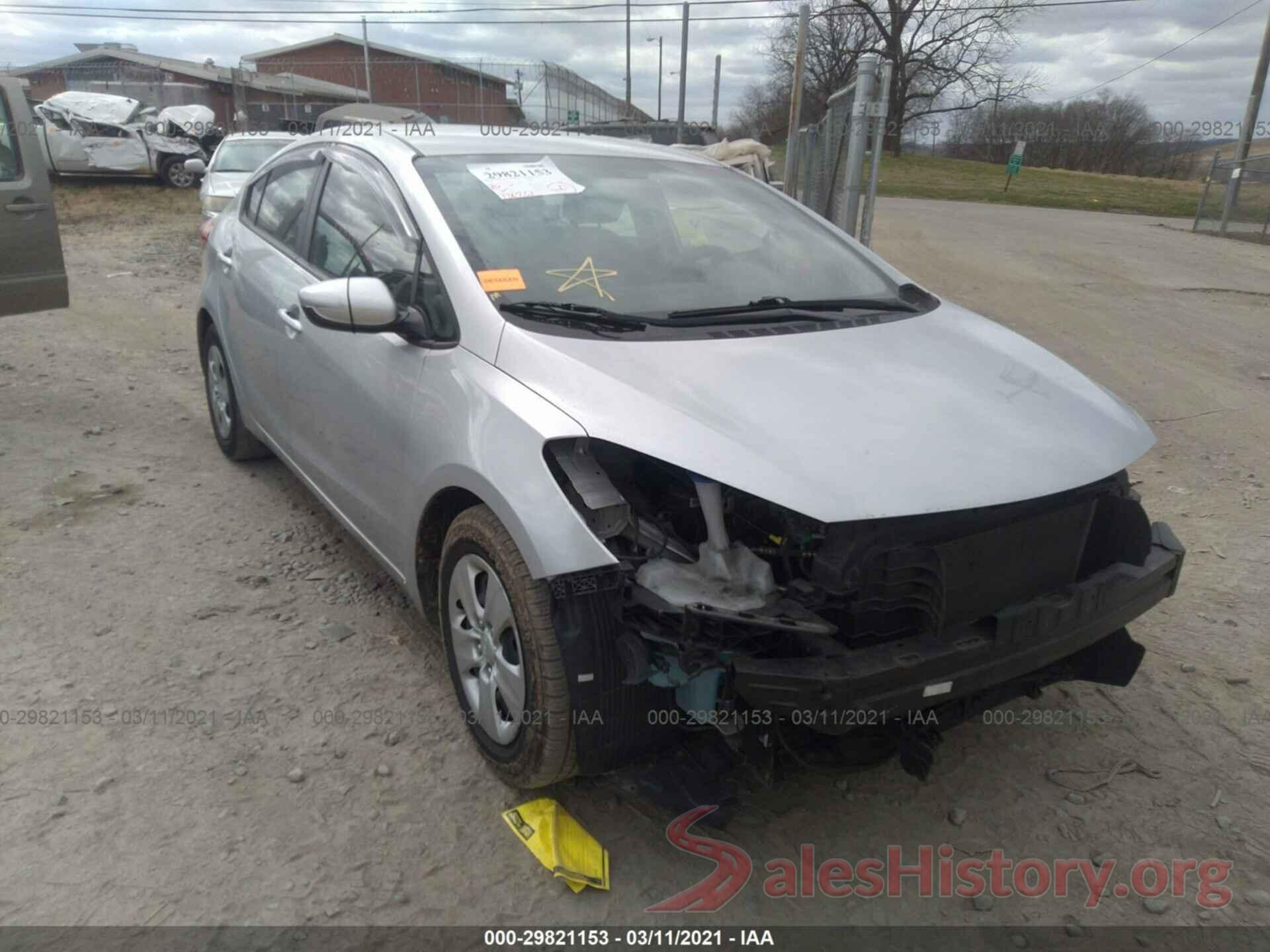 KNAFK4A66G5585109 2016 KIA FORTE