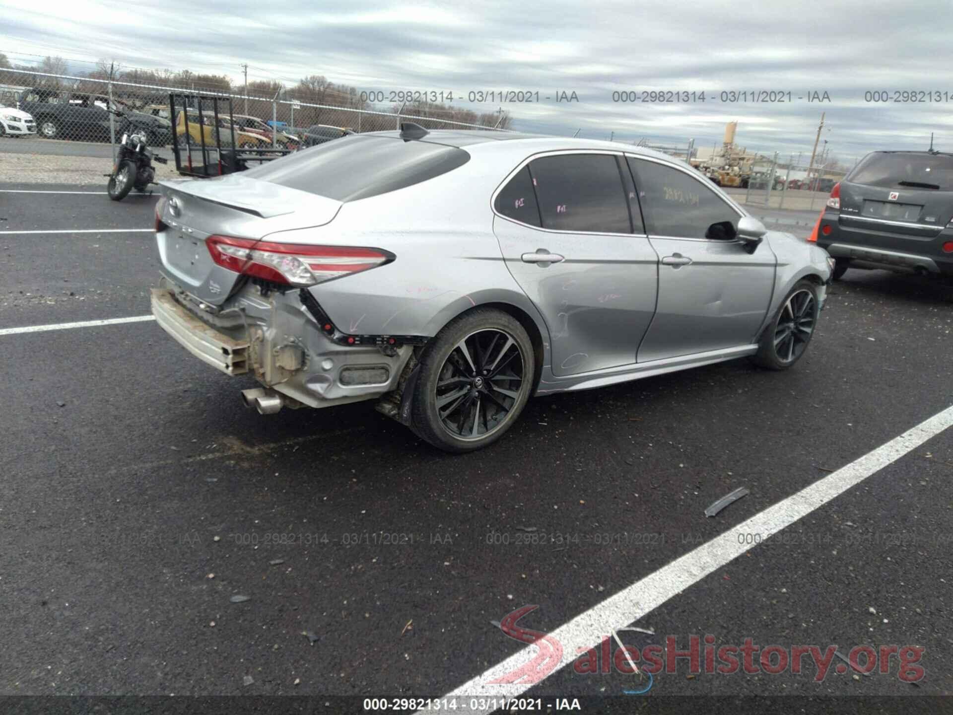 4T1B61HK1JU107129 2018 TOYOTA CAMRY