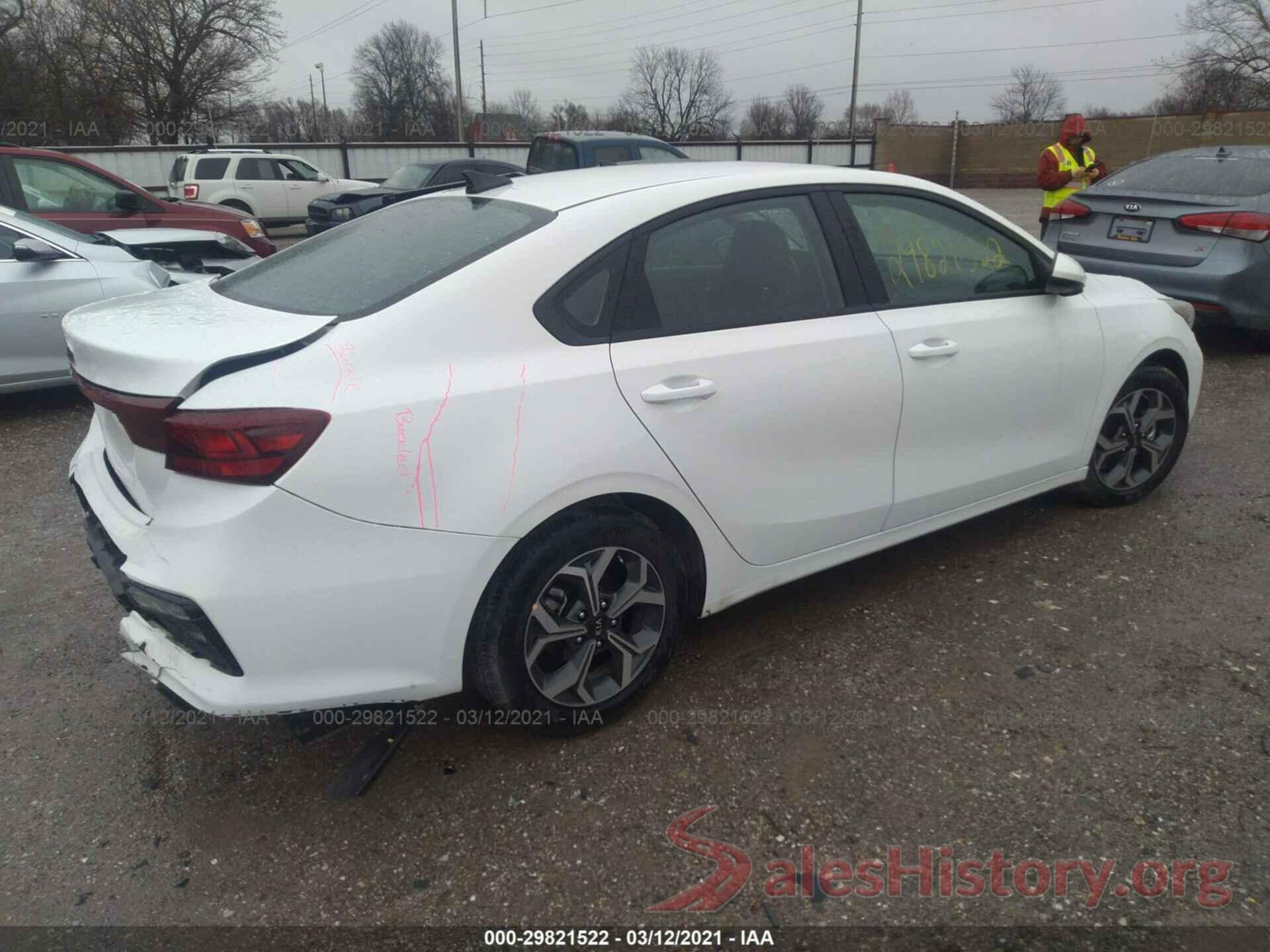 3KPF24AD9ME292788 2021 KIA FORTE