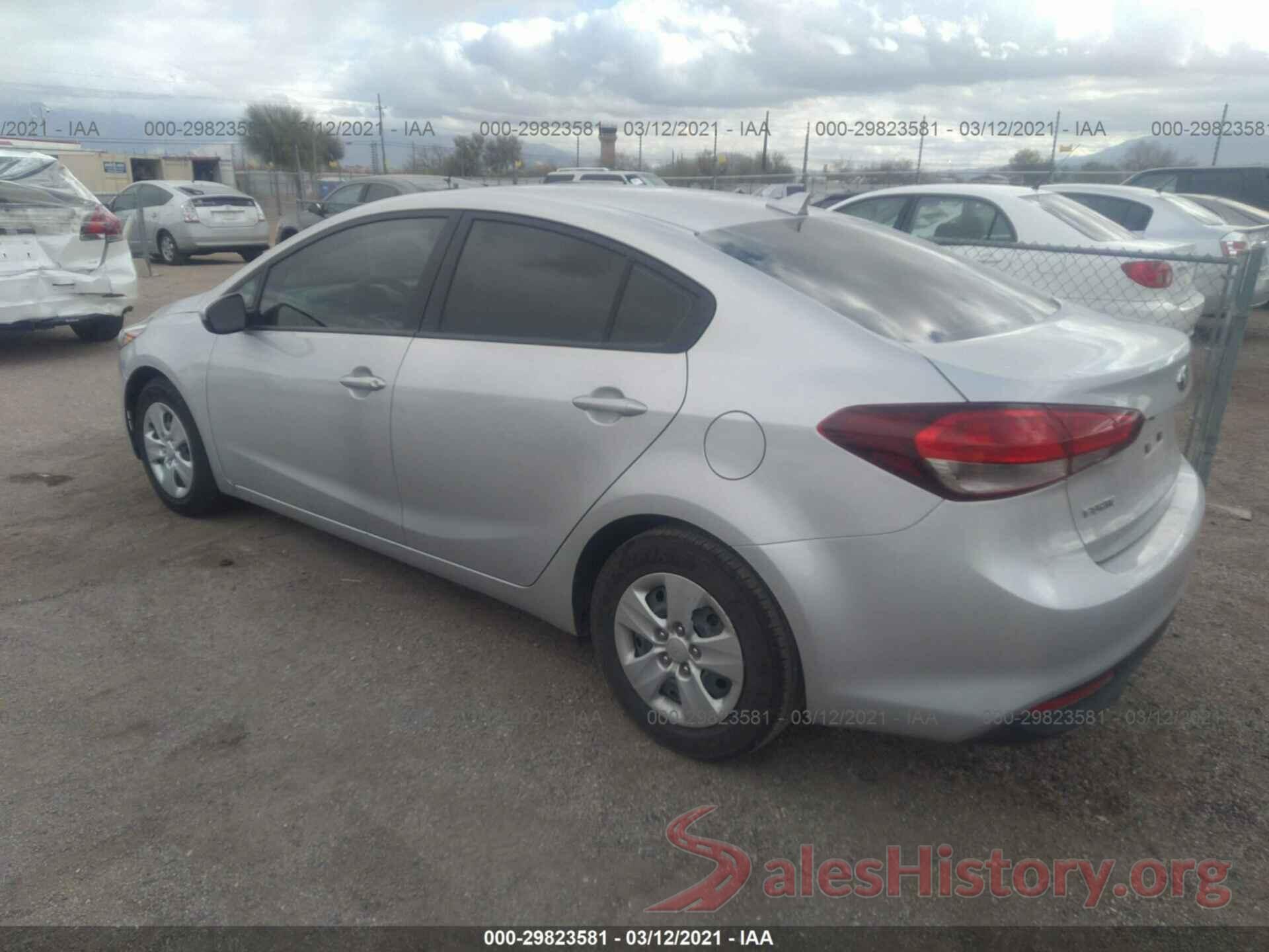 3KPFK4A72JE203035 2018 KIA FORTE