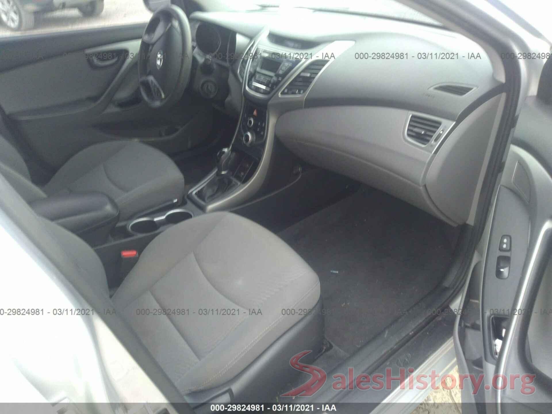 KMHDH4AE0GU581638 2016 HYUNDAI ELANTRA