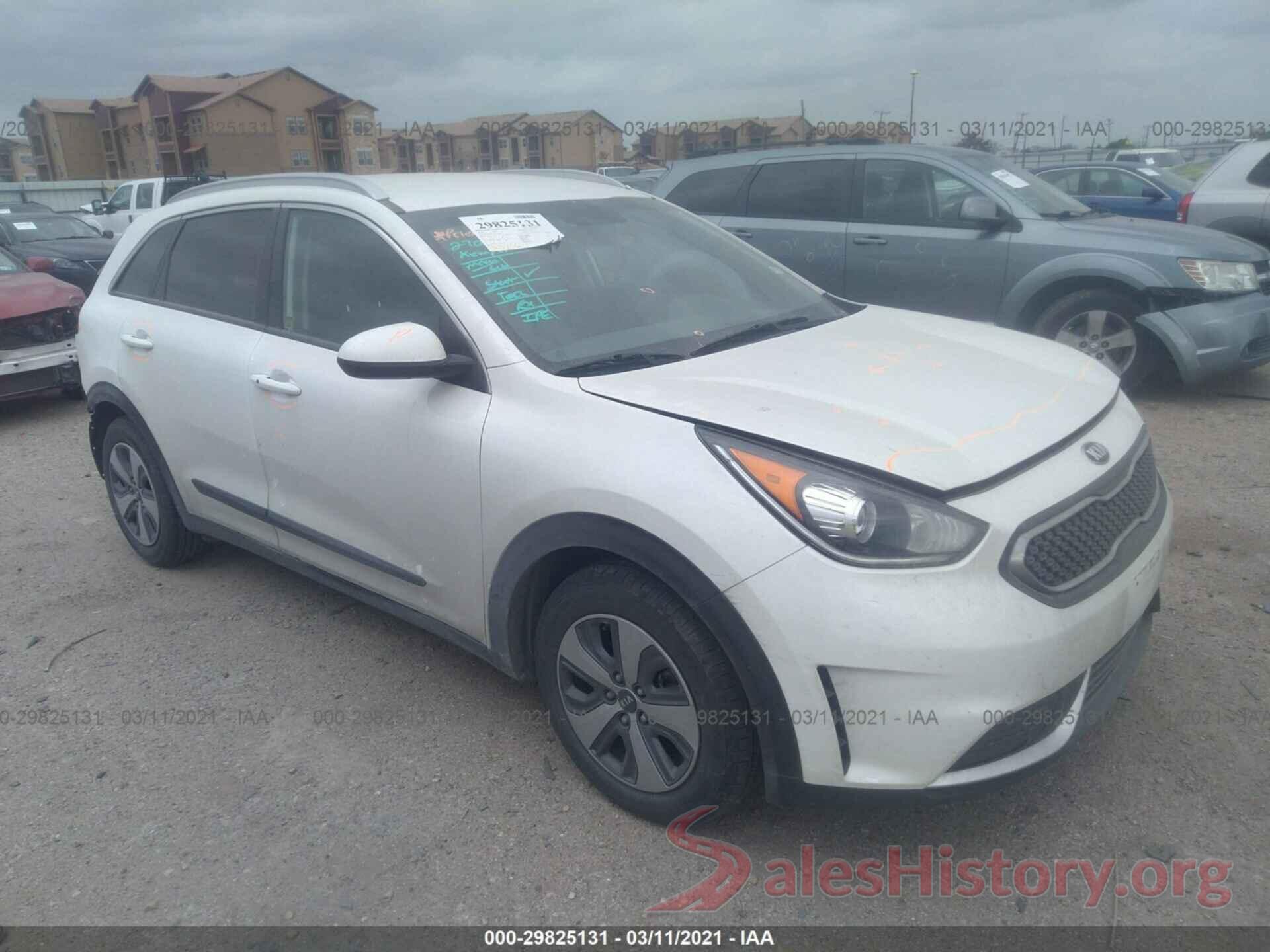 KNDCB3LC3K5340196 2019 KIA NIRO