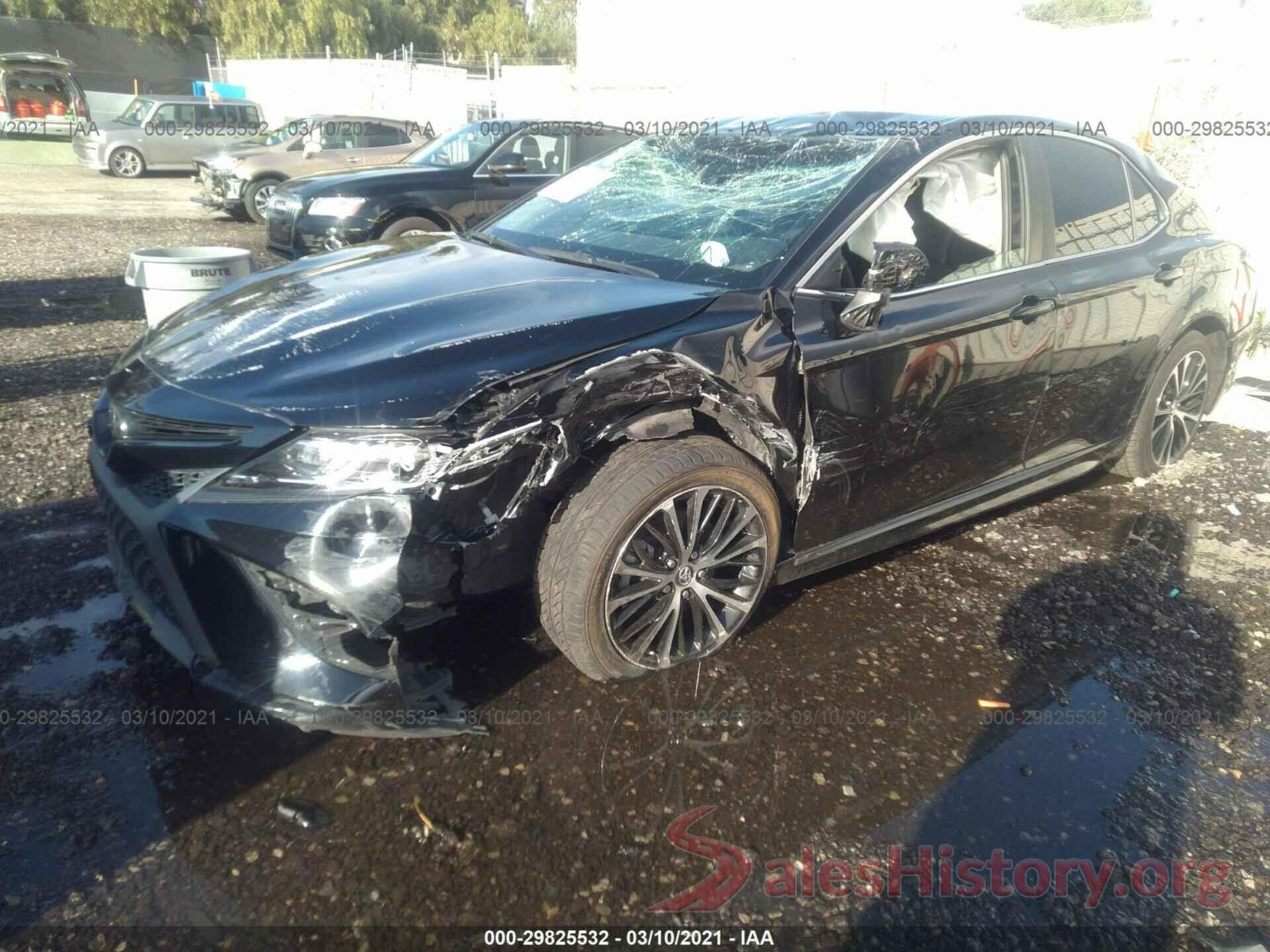 4T1B11HK9JU586897 2018 TOYOTA CAMRY