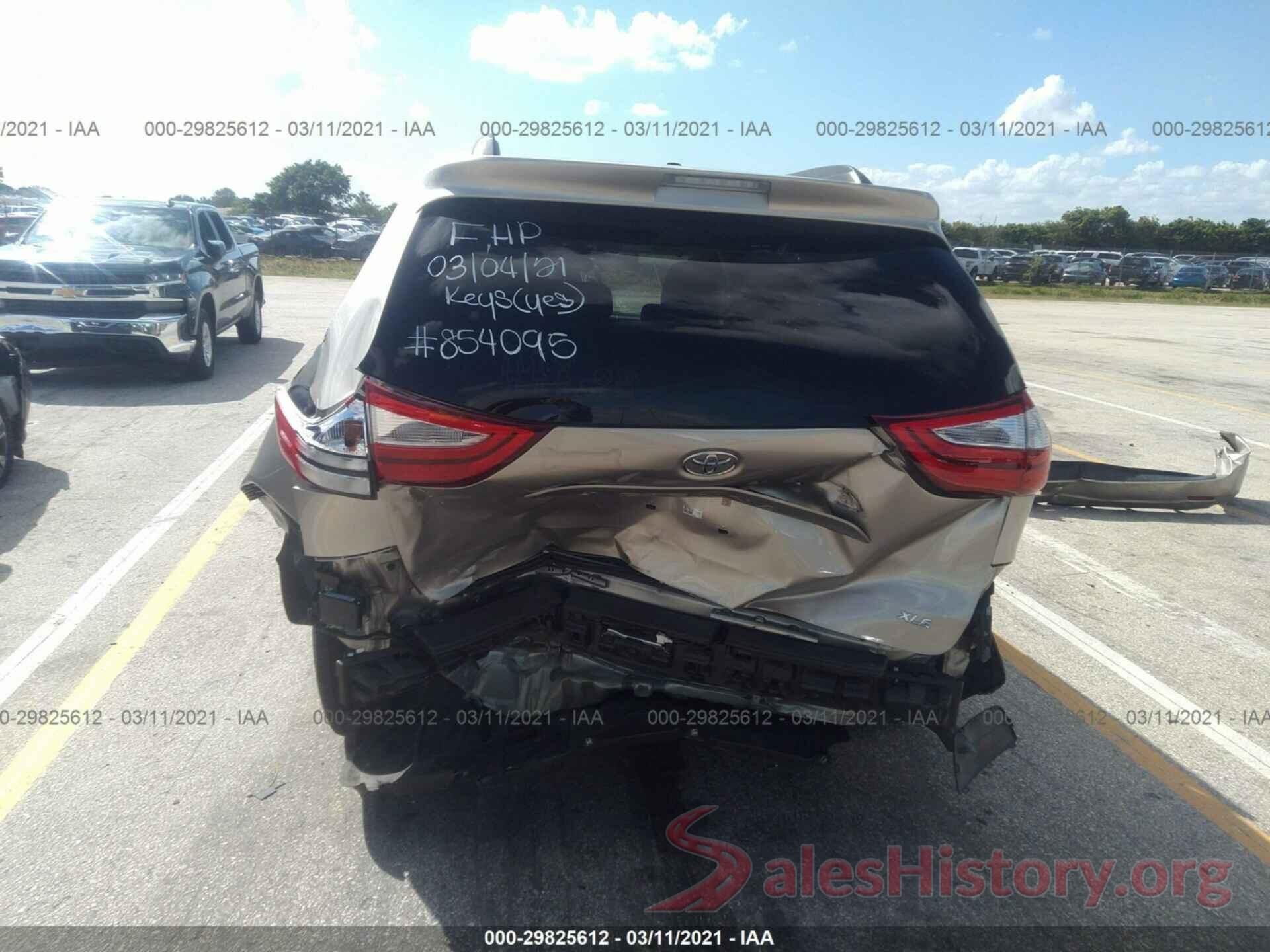 5TDYZ3DCXHS854095 2017 TOYOTA SIENNA