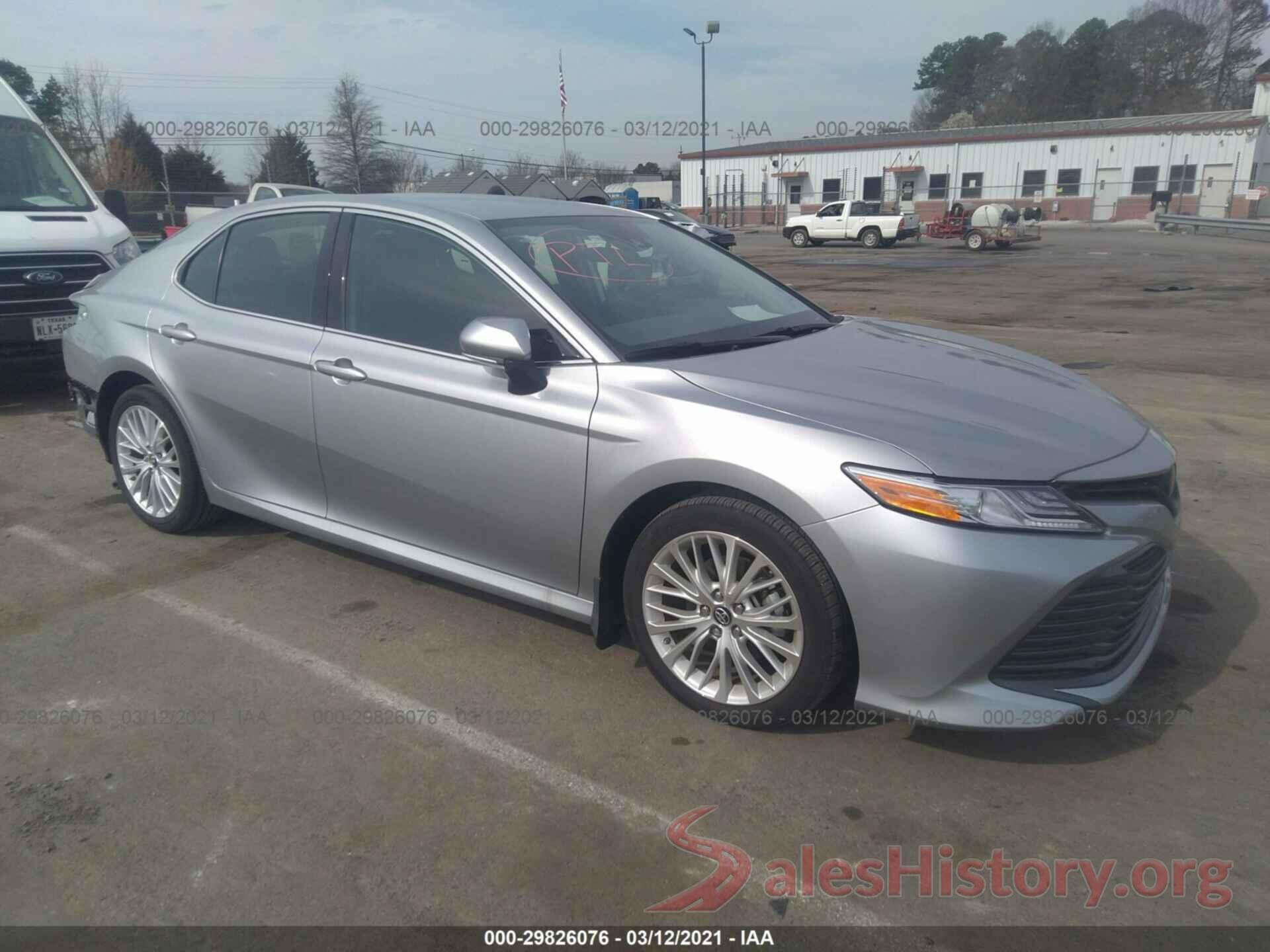 4T1B11HK3KU821747 2019 TOYOTA CAMRY