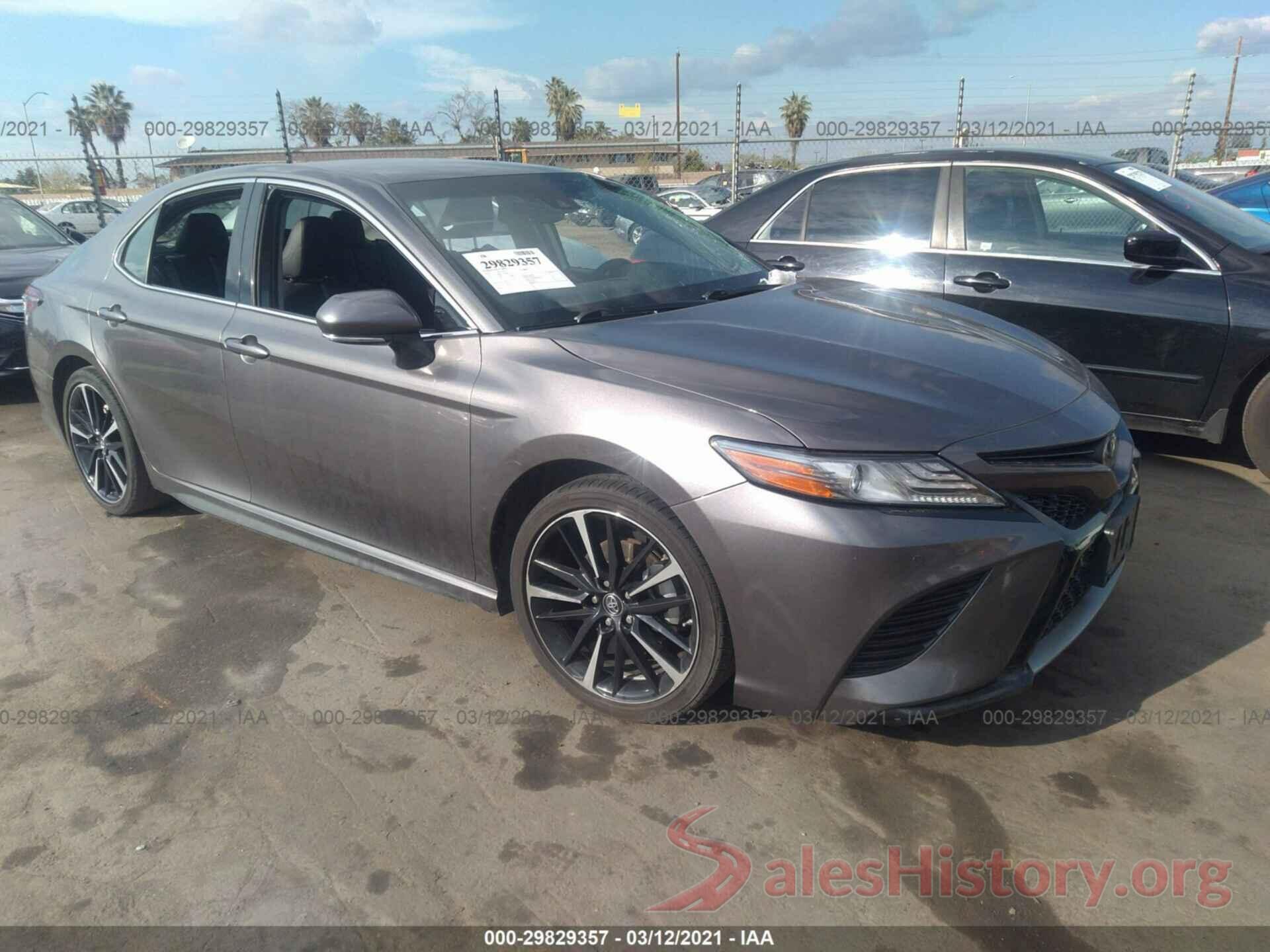 4T1B61HK6JU105568 2018 TOYOTA CAMRY