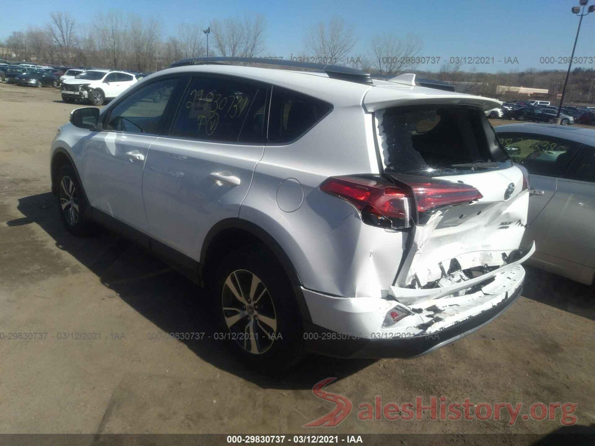 JTMRFREV9HJ716870 2017 TOYOTA RAV4