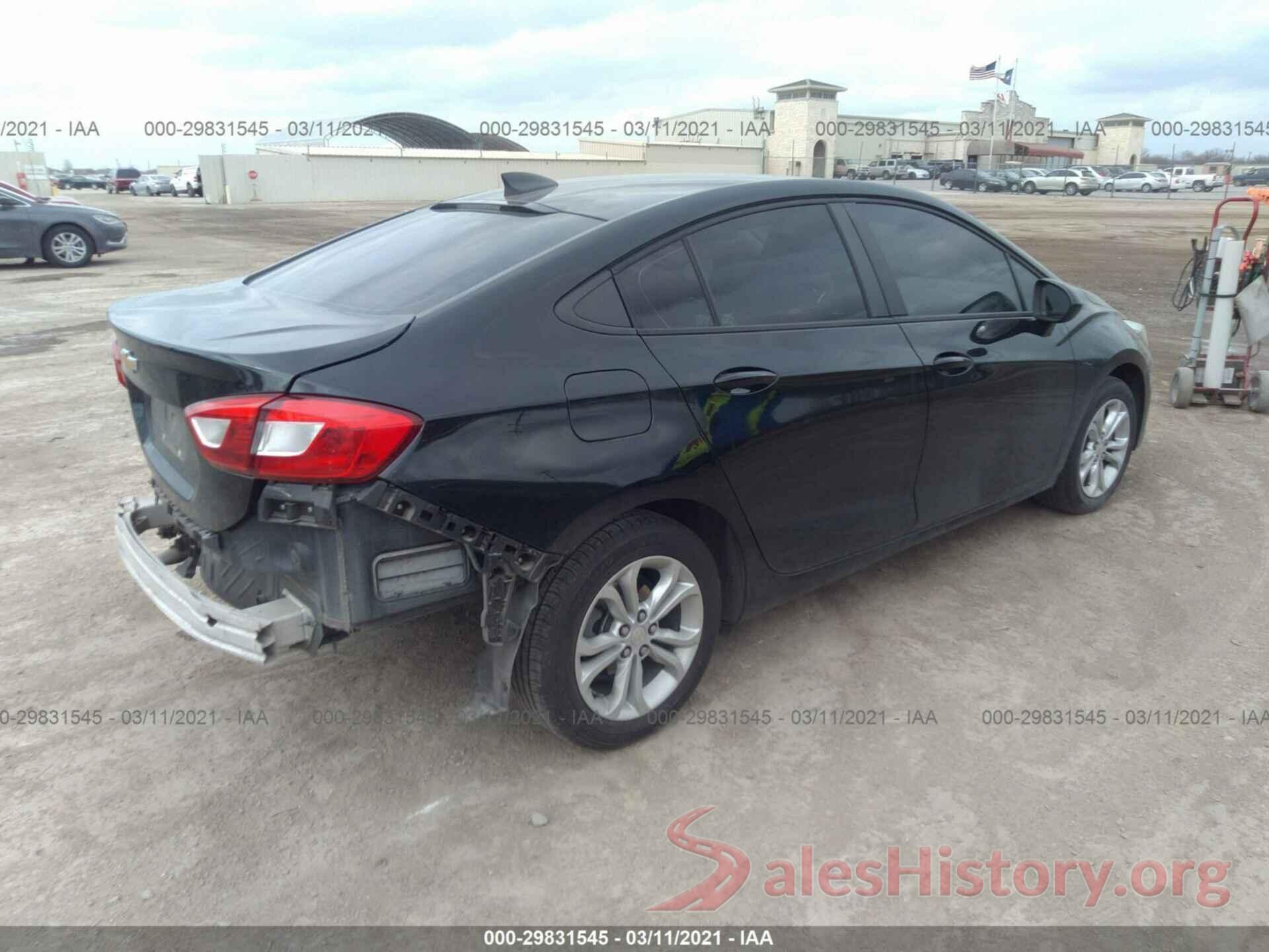 1G1BC5SMXK7151184 2019 CHEVROLET CRUZE