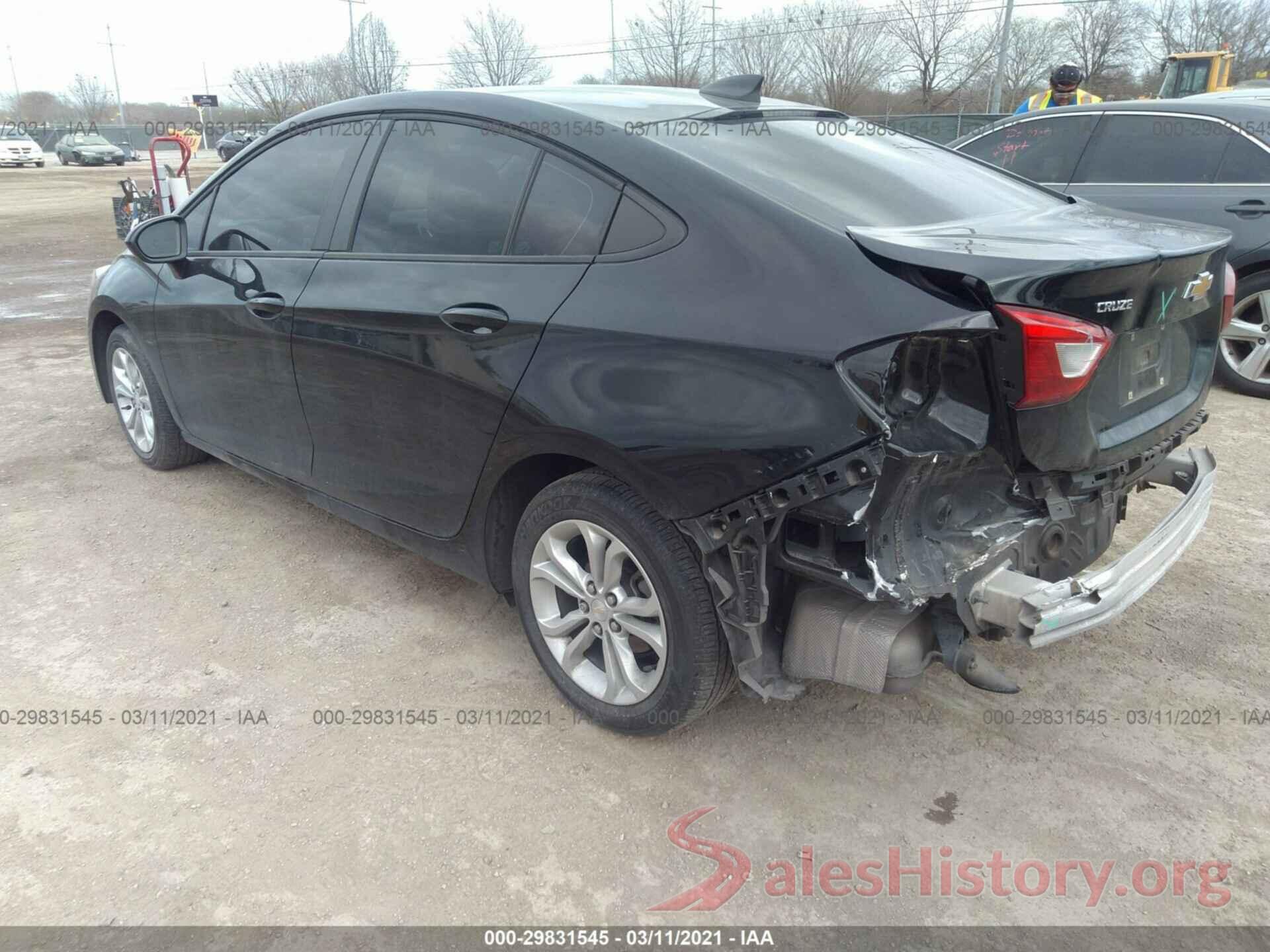 1G1BC5SMXK7151184 2019 CHEVROLET CRUZE