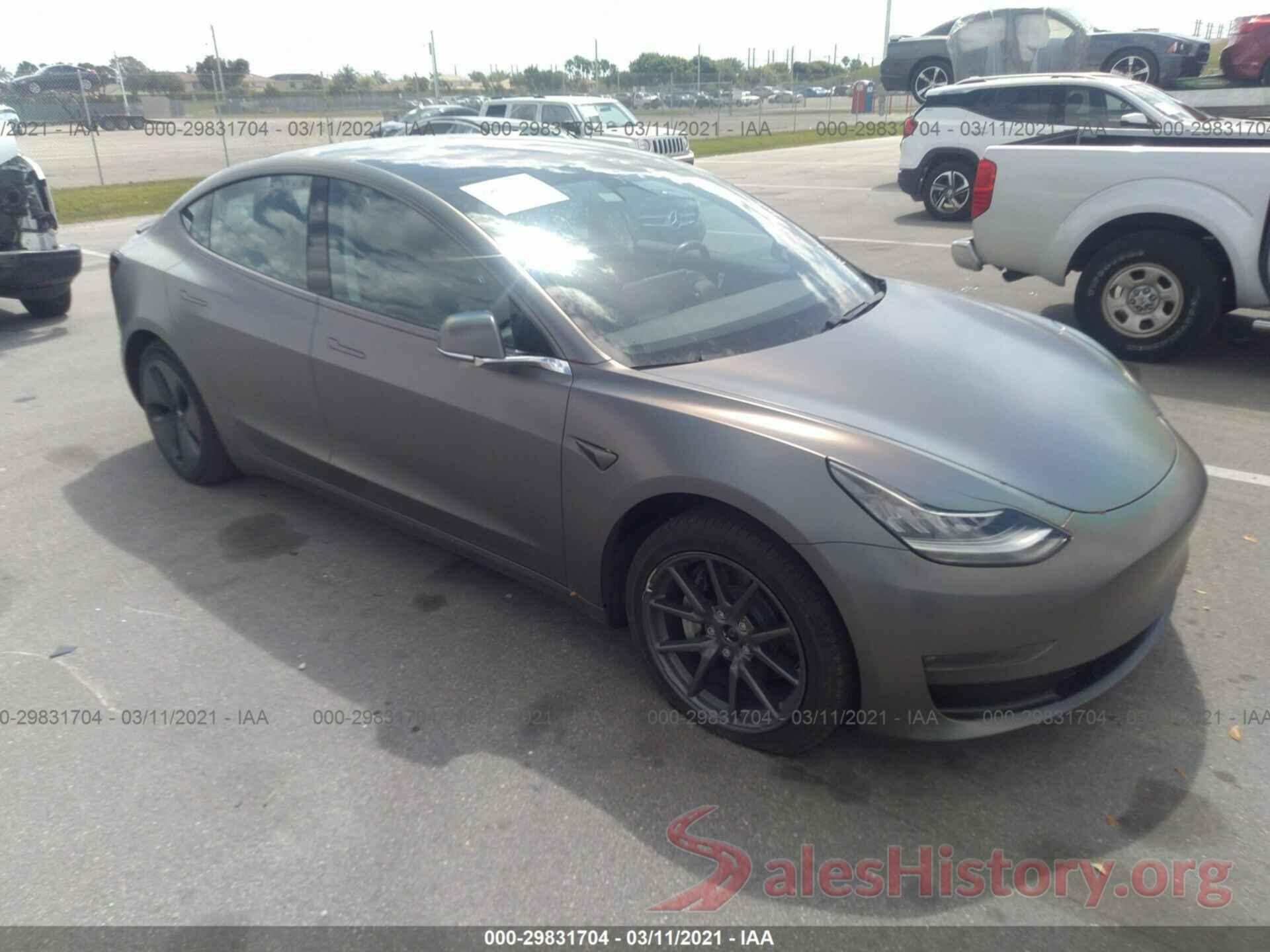 5YJ3E1EB4JF104377 2018 TESLA MODEL 3