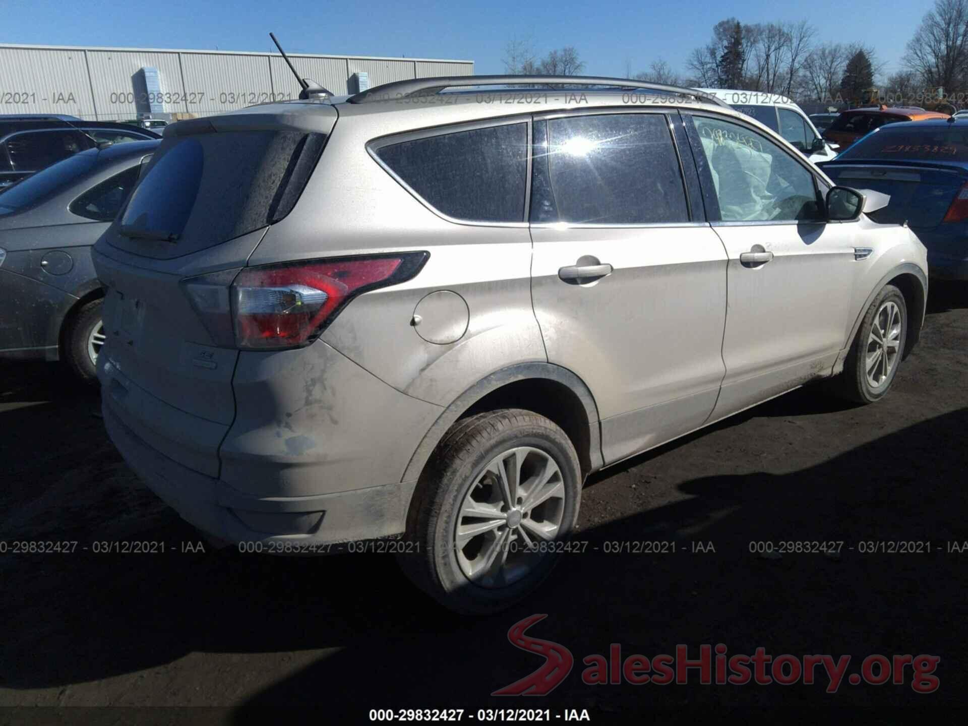 1FMCU0GD9JUA37872 2018 FORD ESCAPE