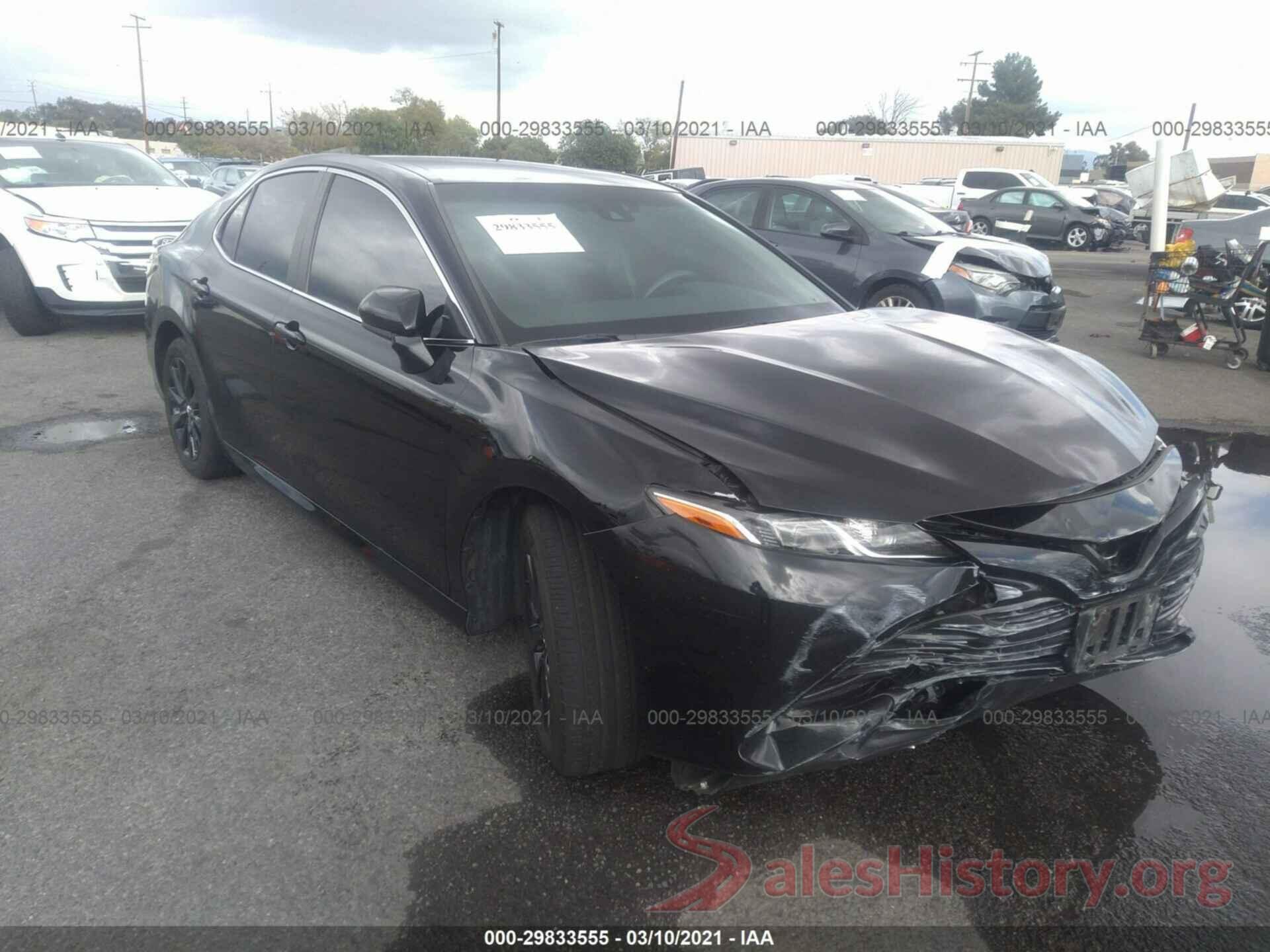 4T1B11HK2JU135438 2018 TOYOTA CAMRY