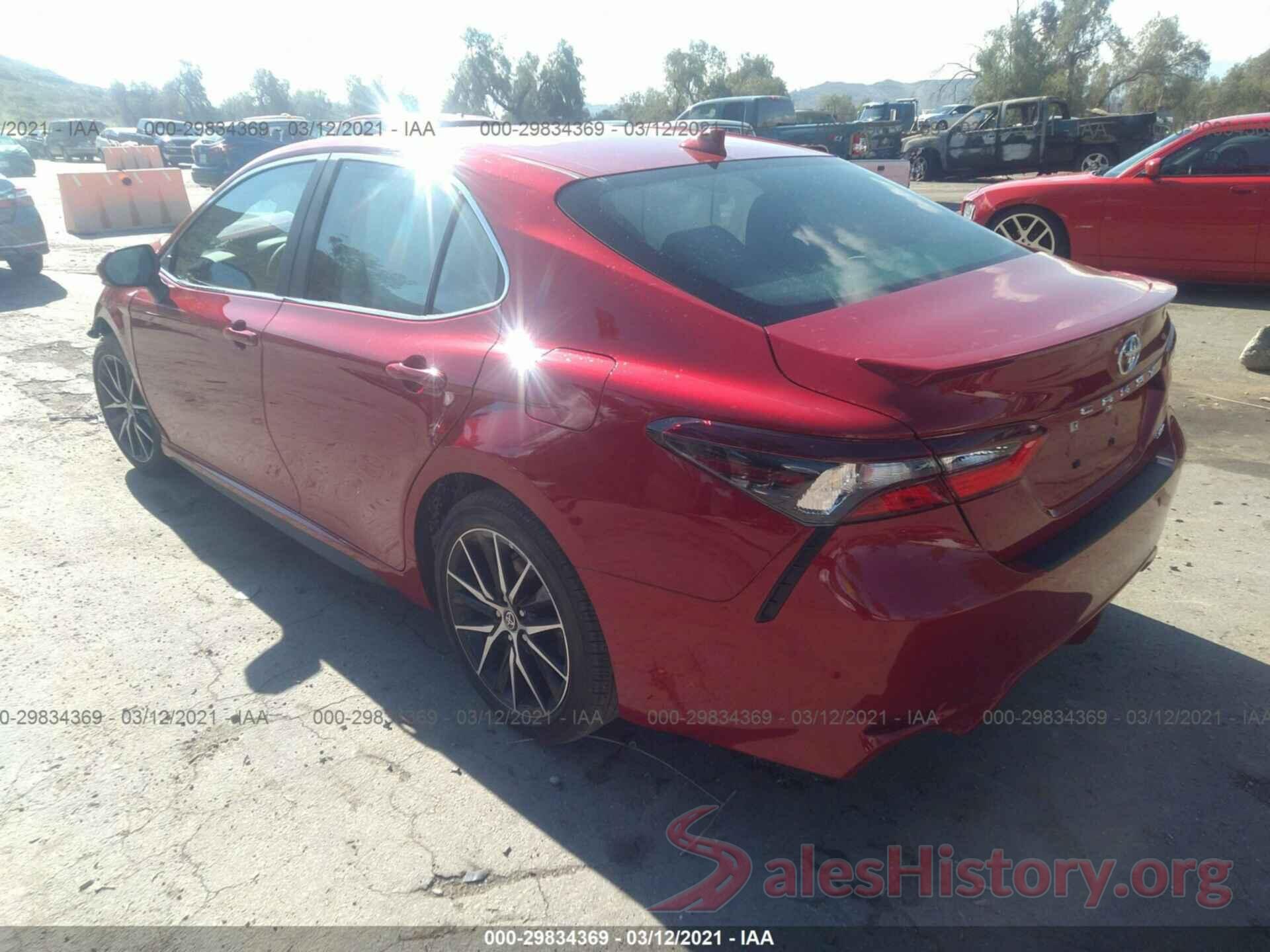 4T1T11AK7MU422406 2021 TOYOTA CAMRY