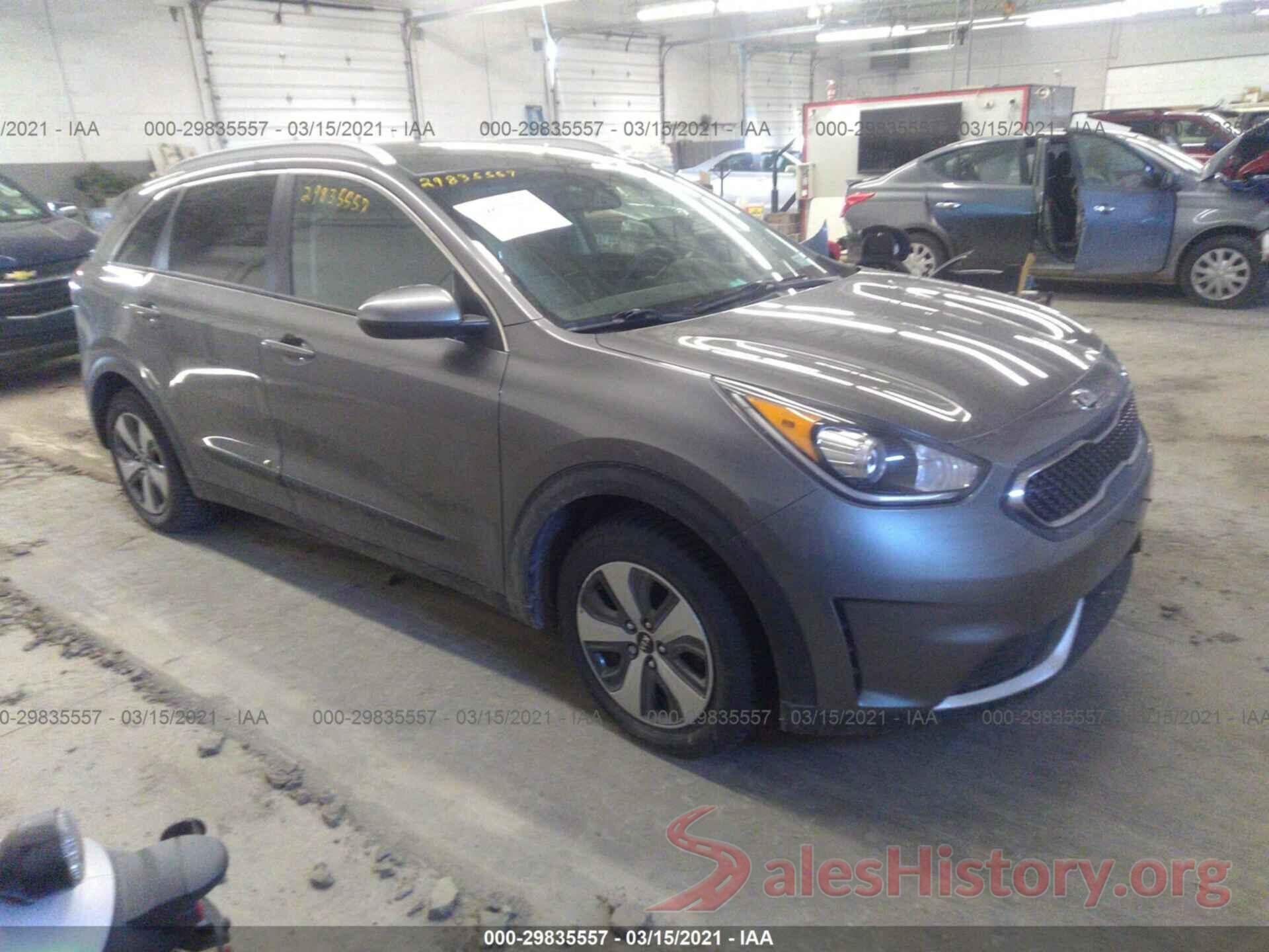 KNDCB3LC4H5038876 2017 KIA NIRO