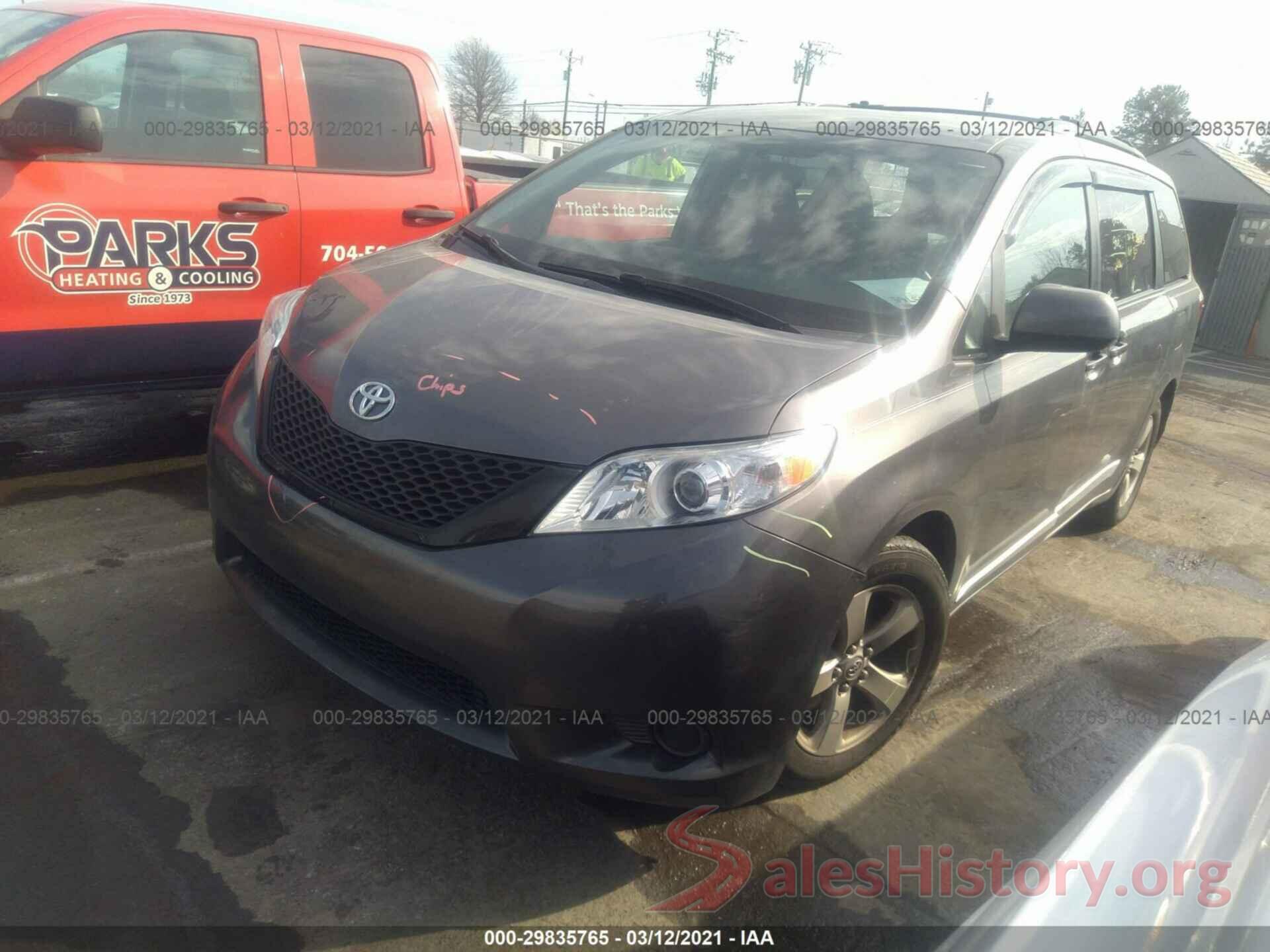 5TDKZ3DC7HS797313 2017 TOYOTA SIENNA