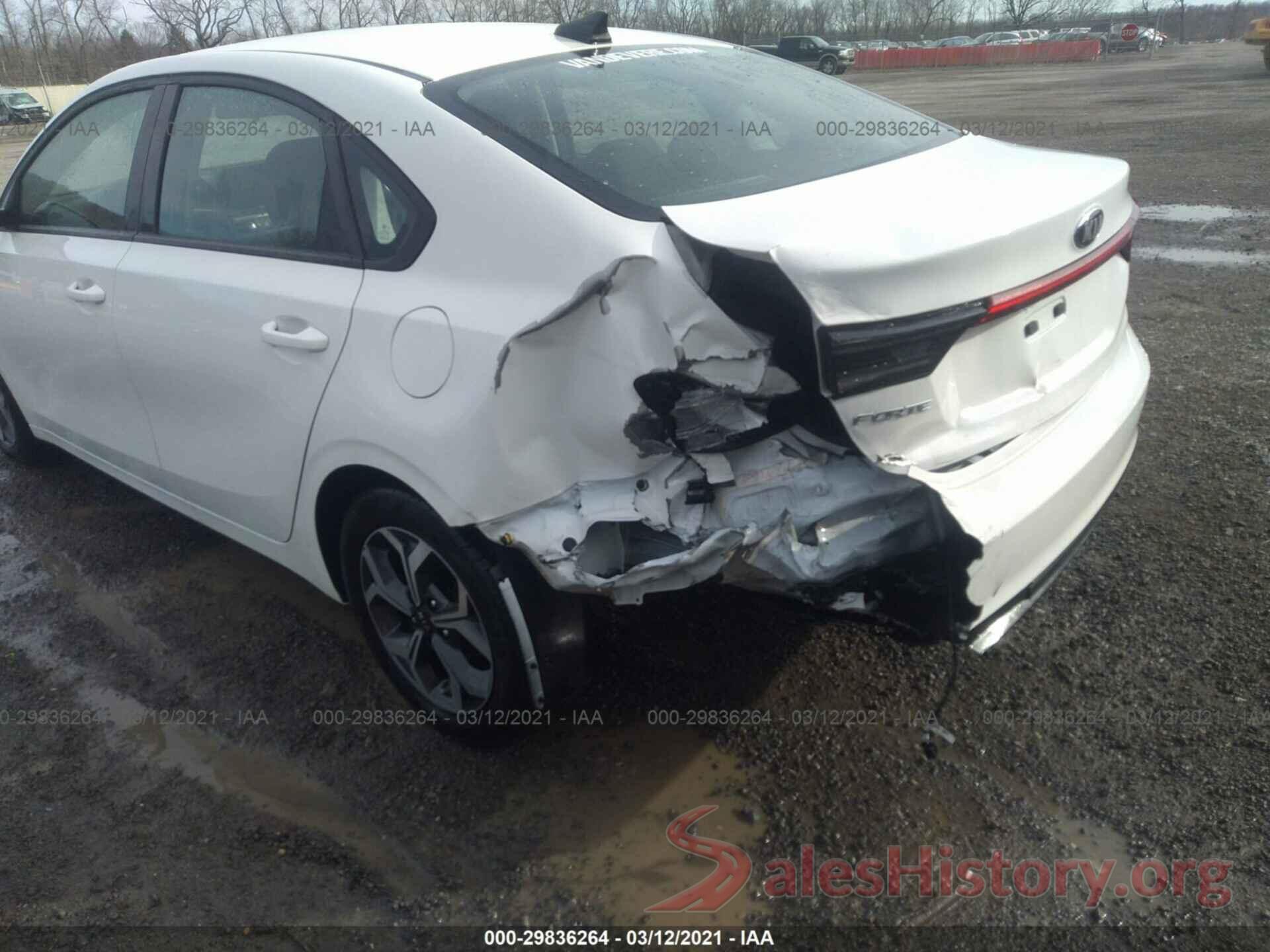 3KPF24AD4KE135568 2019 KIA FORTE