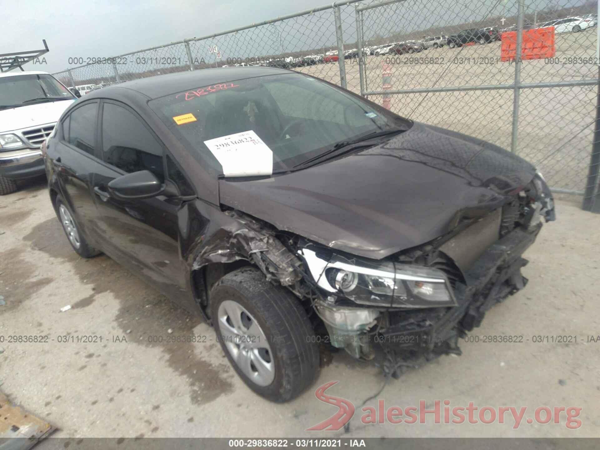 3KPFL4A7XHE024944 2017 KIA FORTE