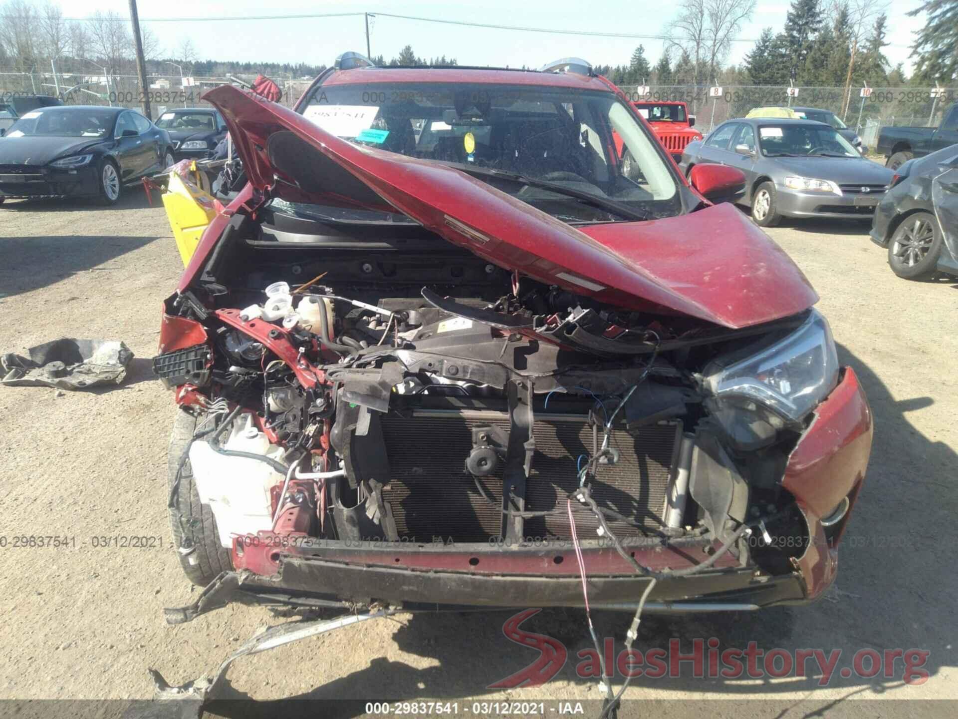 JTMDFREV0HJ142217 2017 TOYOTA RAV4