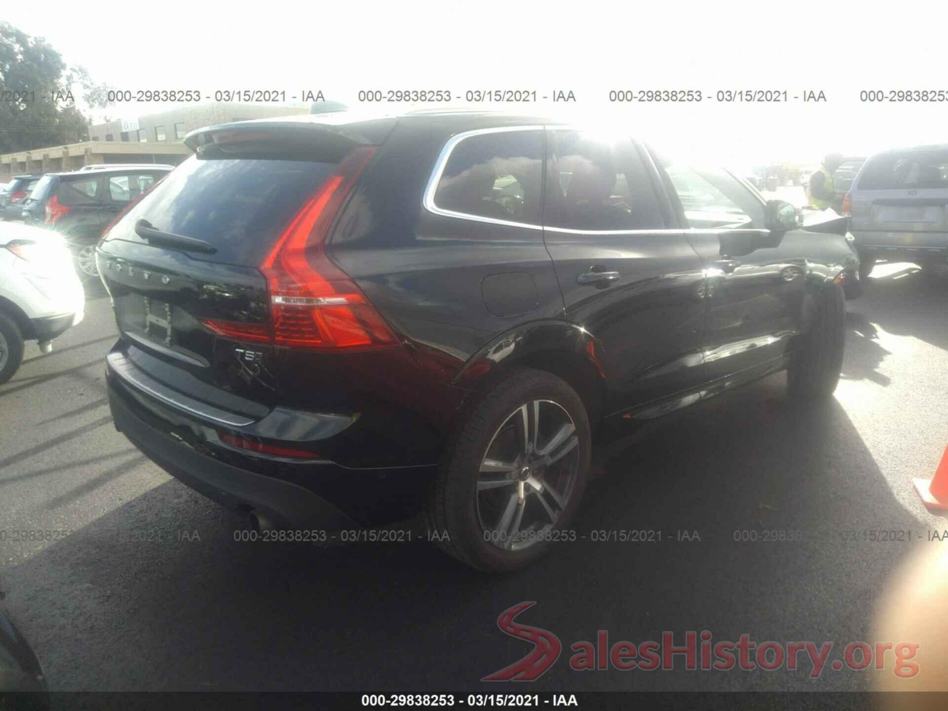 LYV102RKXJB083171 2018 VOLVO XC60