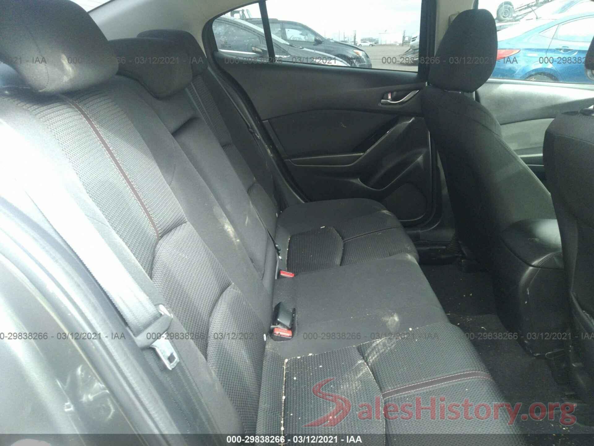 3MZBN1U74JM261148 2018 MAZDA MAZDA3 4-DOOR