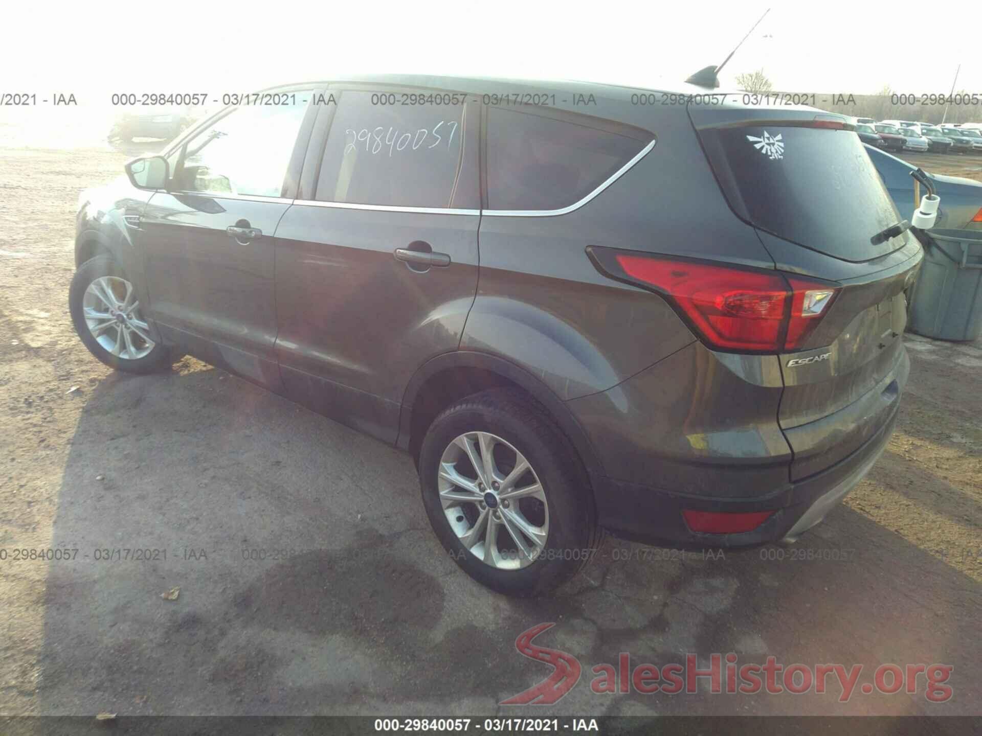 1FMCU0GD0KUA23456 2019 FORD ESCAPE