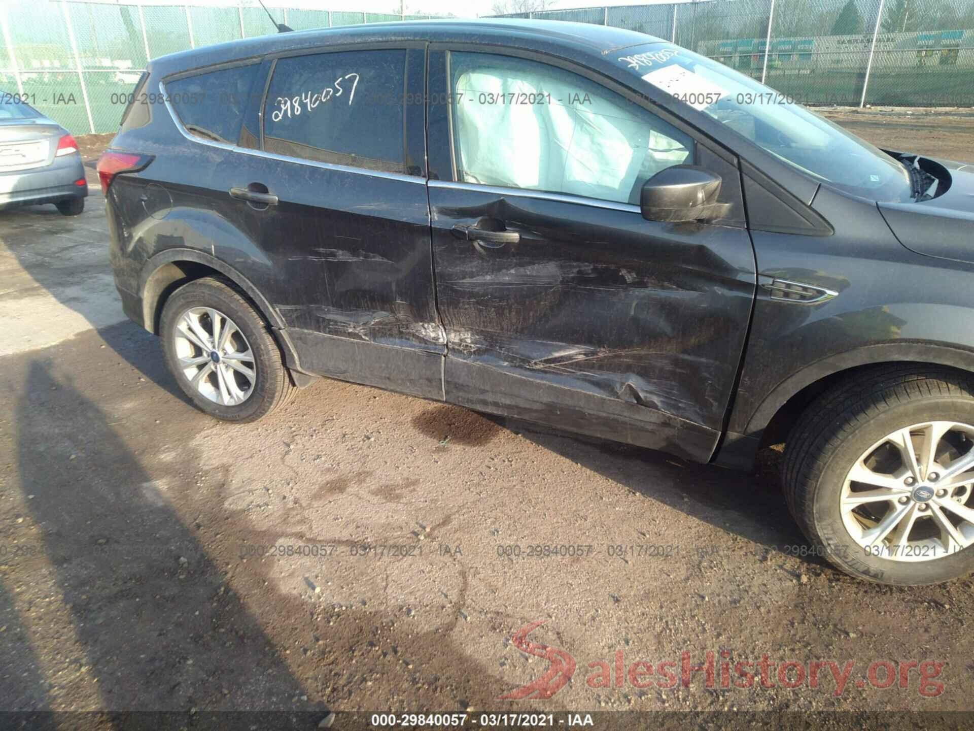 1FMCU0GD0KUA23456 2019 FORD ESCAPE