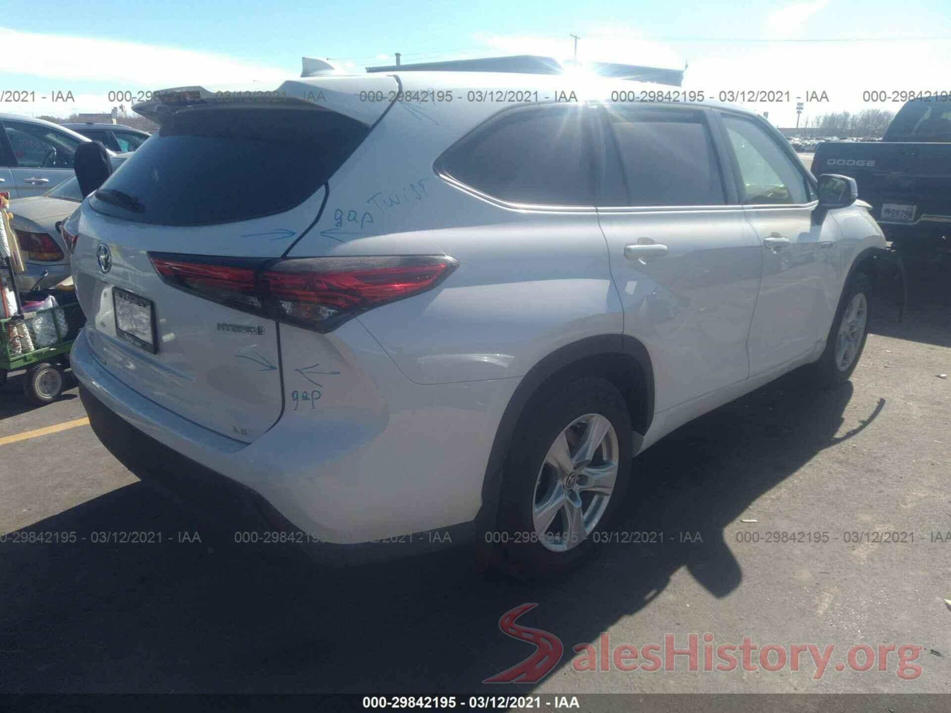 5TDBBRCH1MS517366 2021 TOYOTA HIGHLANDER