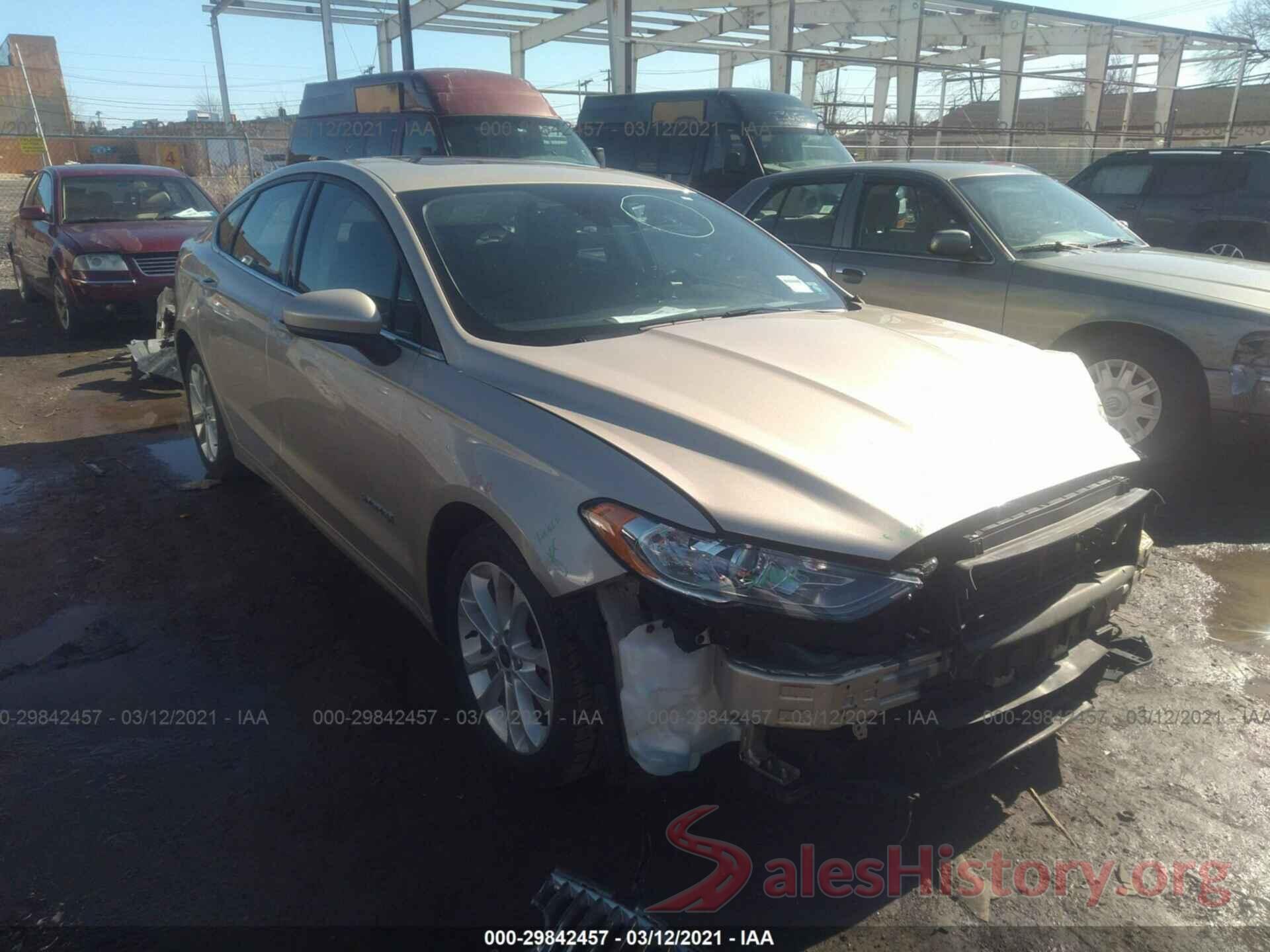 3FA6P0LU7KR109942 2019 FORD FUSION HYBRID