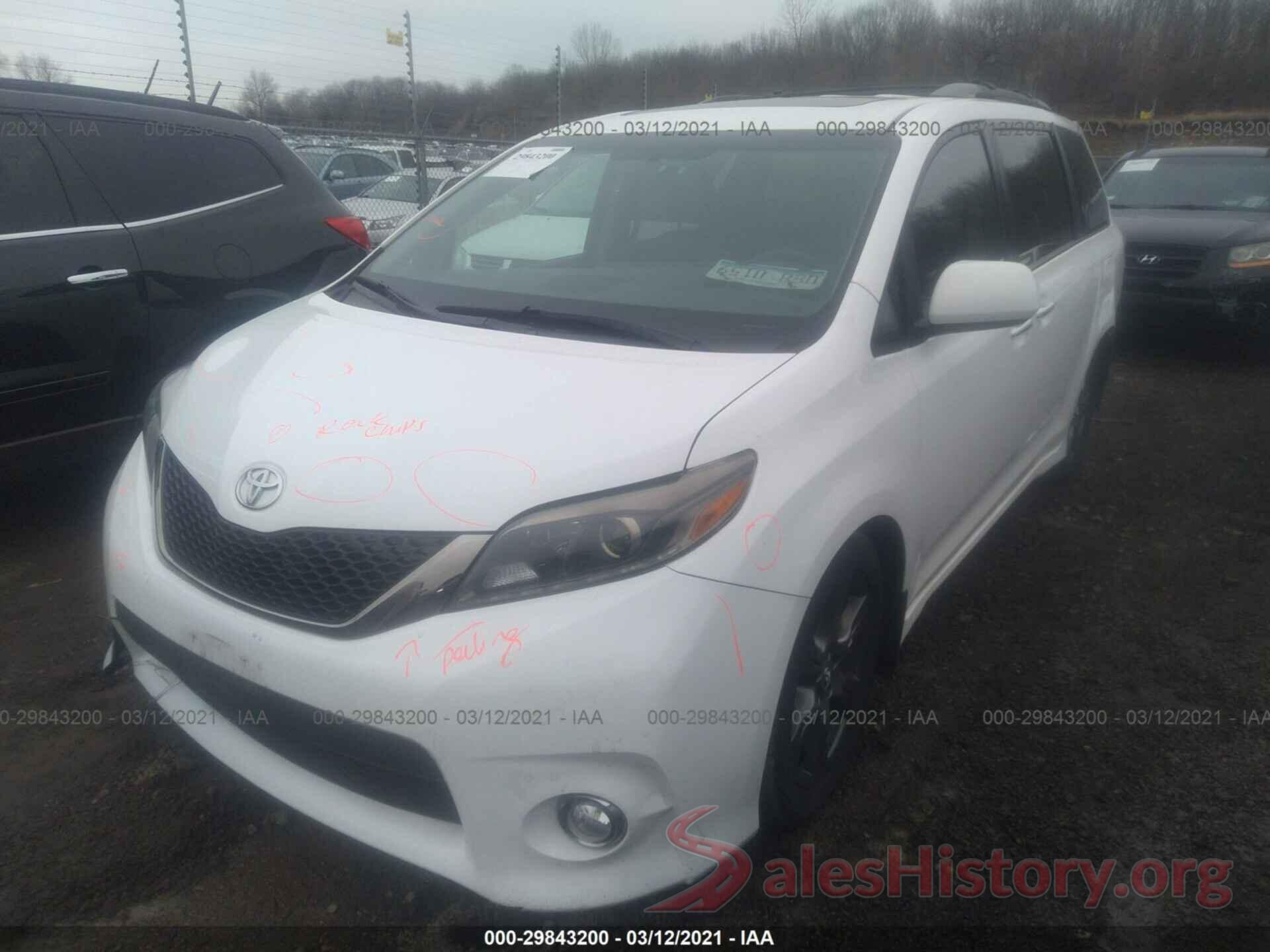 5TDXZ3DC2HS777993 2017 TOYOTA SIENNA