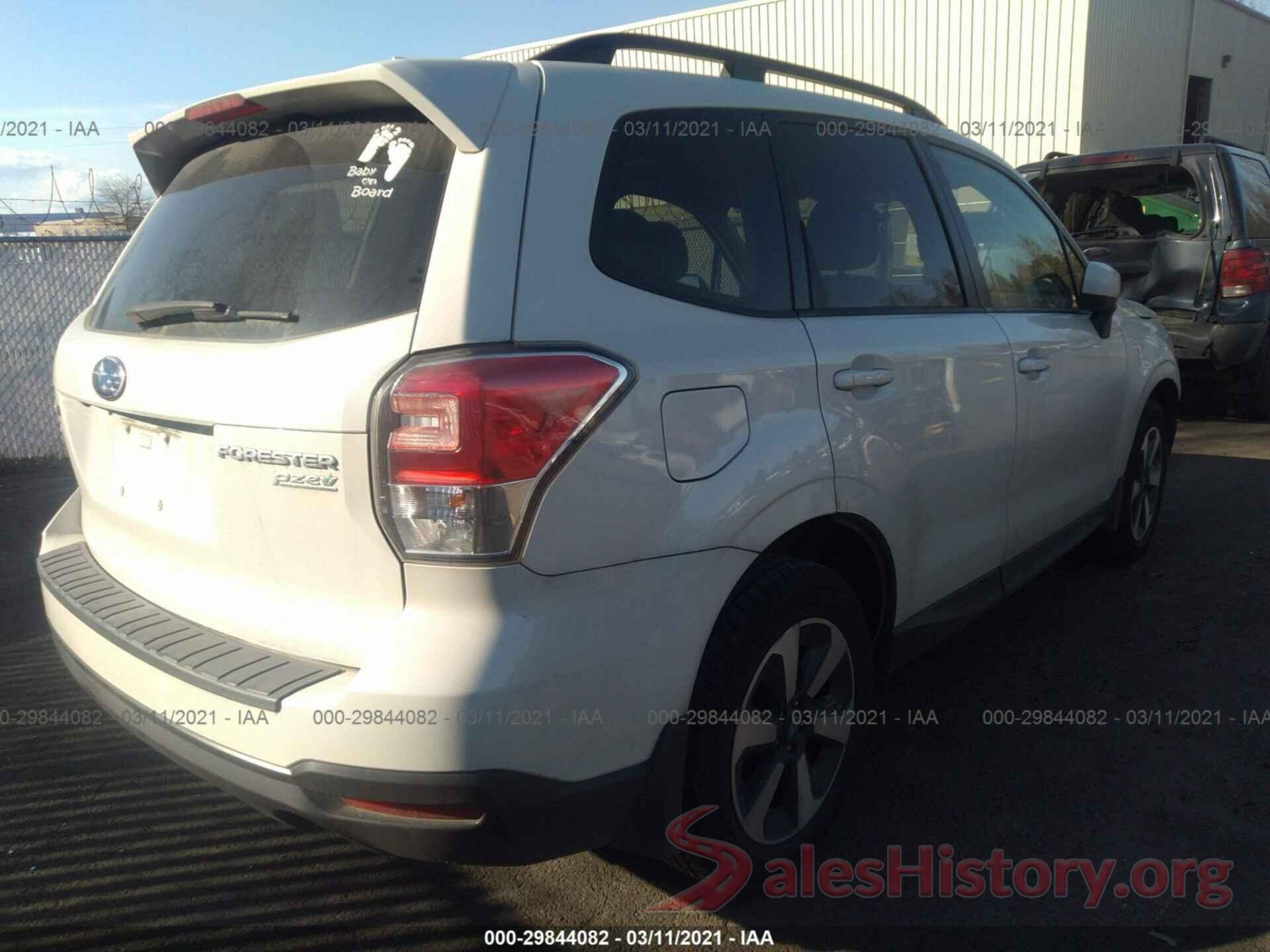 JF2SJAEC4HH438937 2017 SUBARU FORESTER