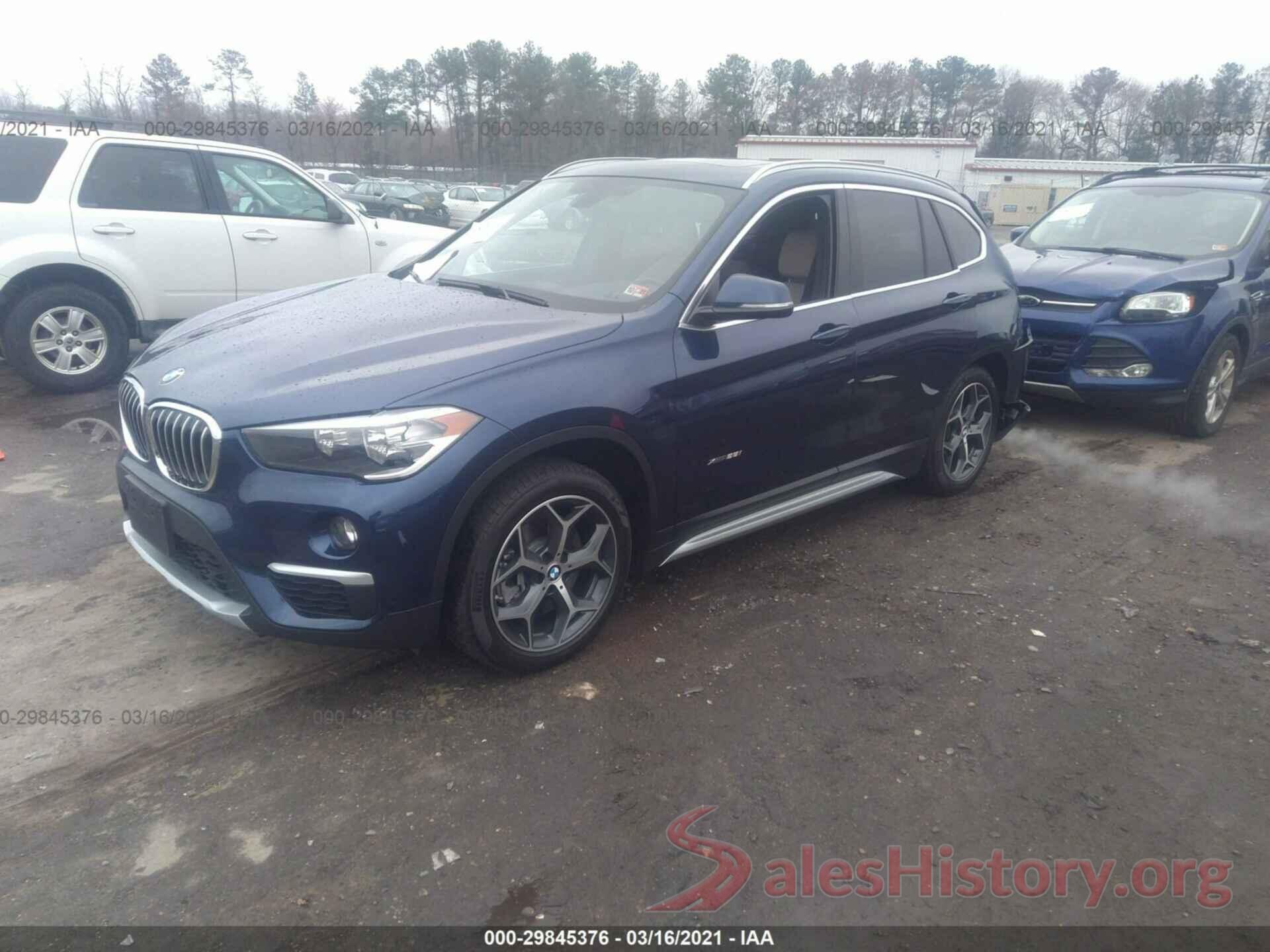 WBXHT3C33J5F92411 2018 BMW X1