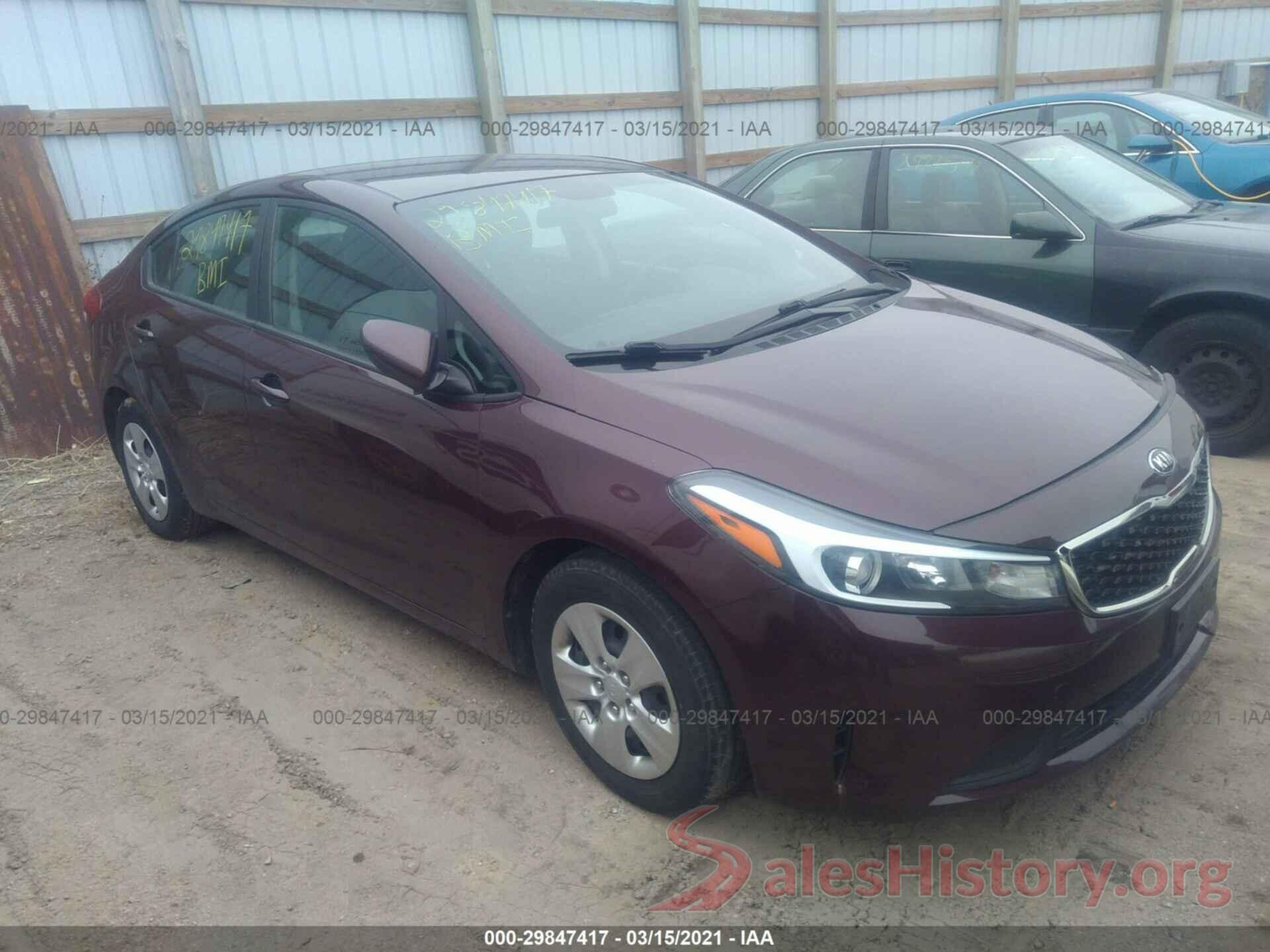 3KPFK4A7XHE072463 2017 KIA FORTE