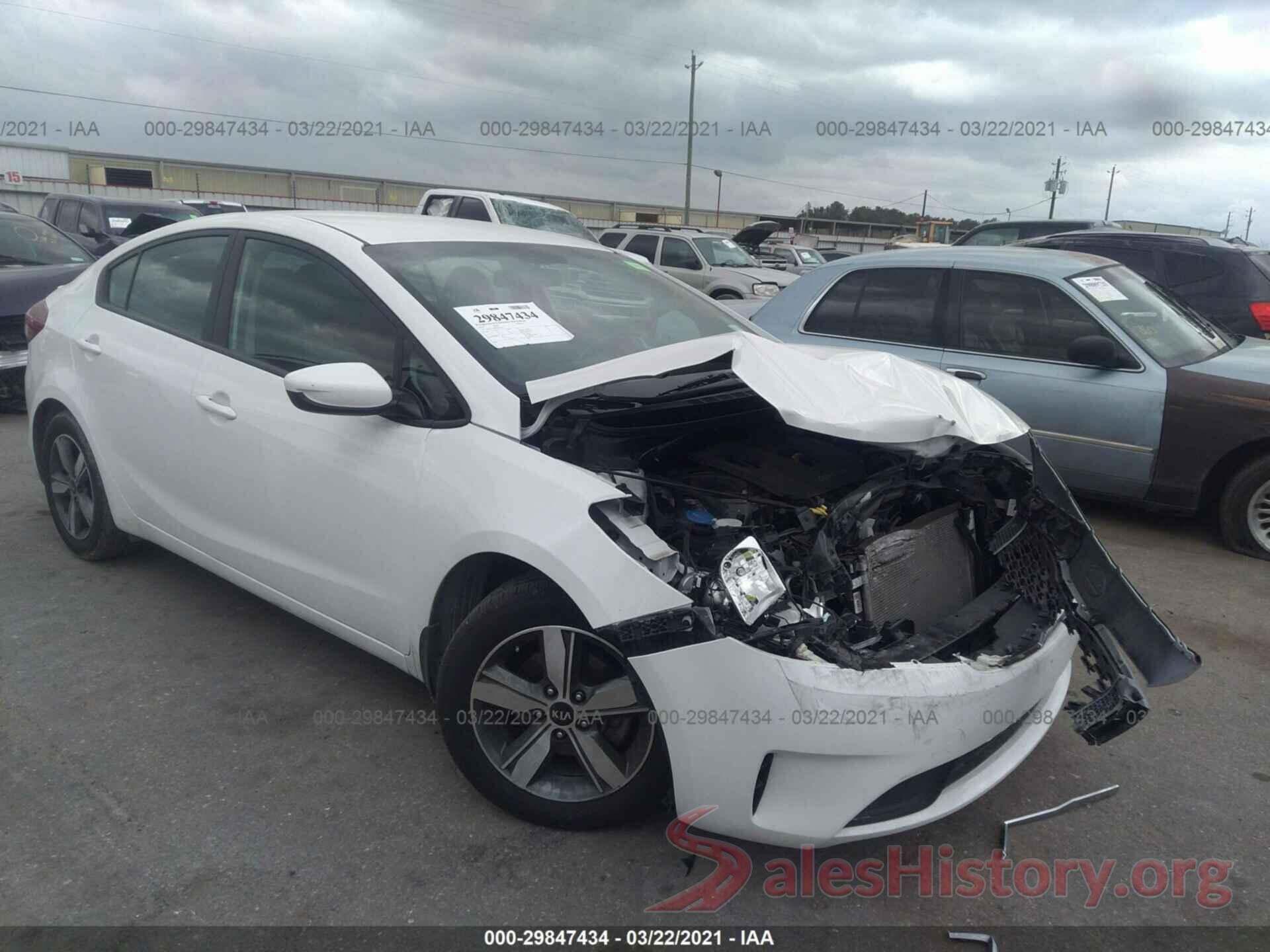 3KPFL4A70JE282279 2018 KIA FORTE