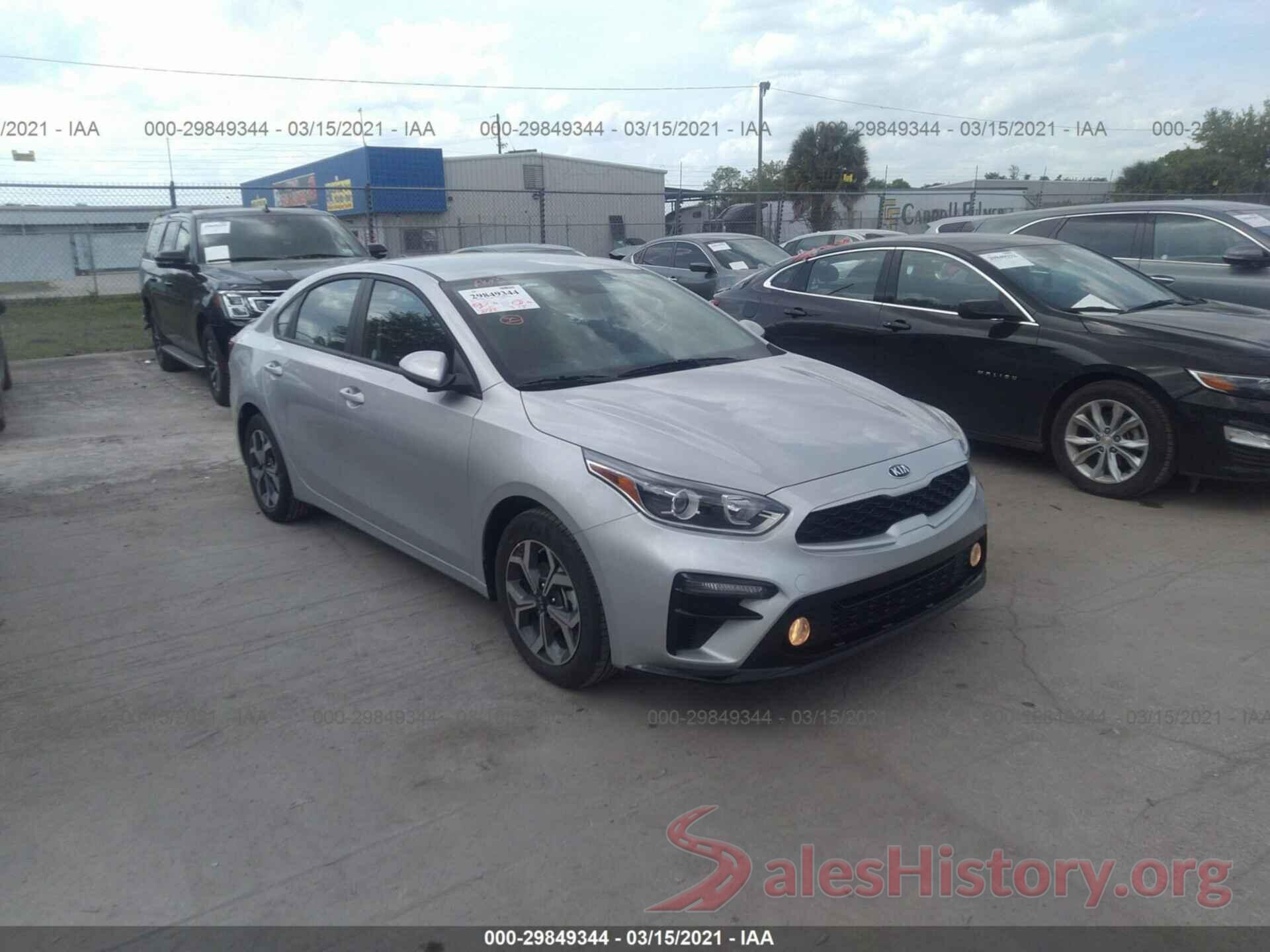 3KPF24AD7ME305800 2021 KIA FORTE