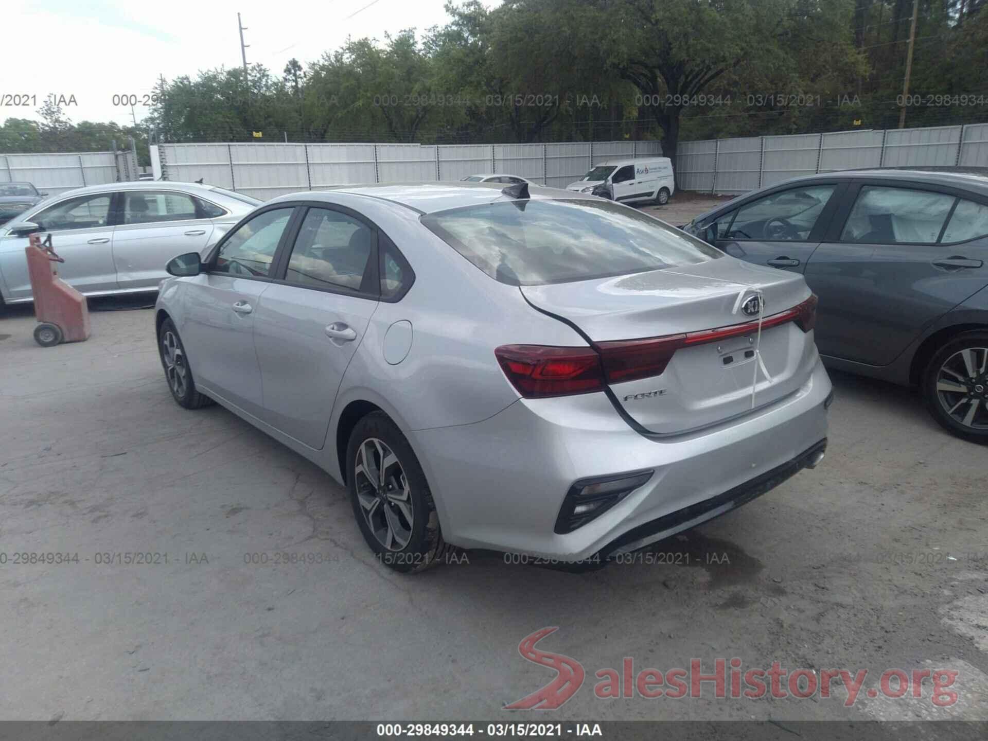 3KPF24AD7ME305800 2021 KIA FORTE