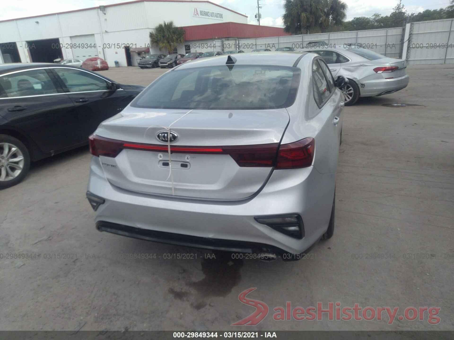 3KPF24AD7ME305800 2021 KIA FORTE