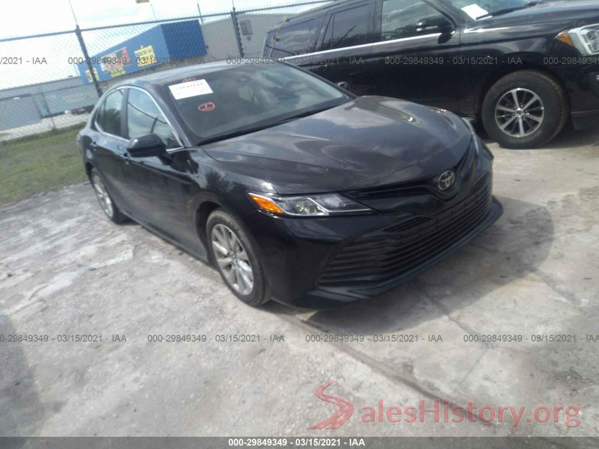 4T1B11HK5KU729975 2019 TOYOTA CAMRY